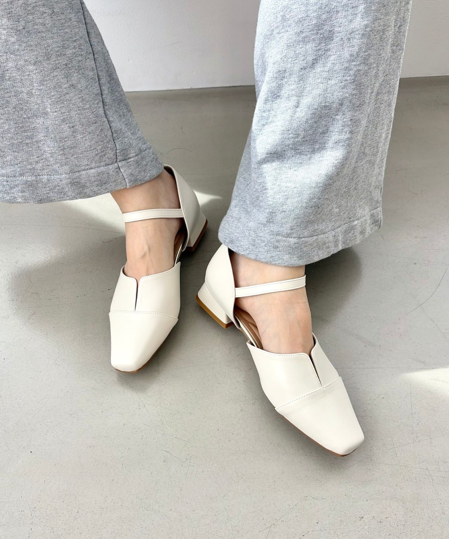 WA Oriental TRaffic「●2026春夏新作● スリット セパレート パンプス /62110」|パンプス|WHITE