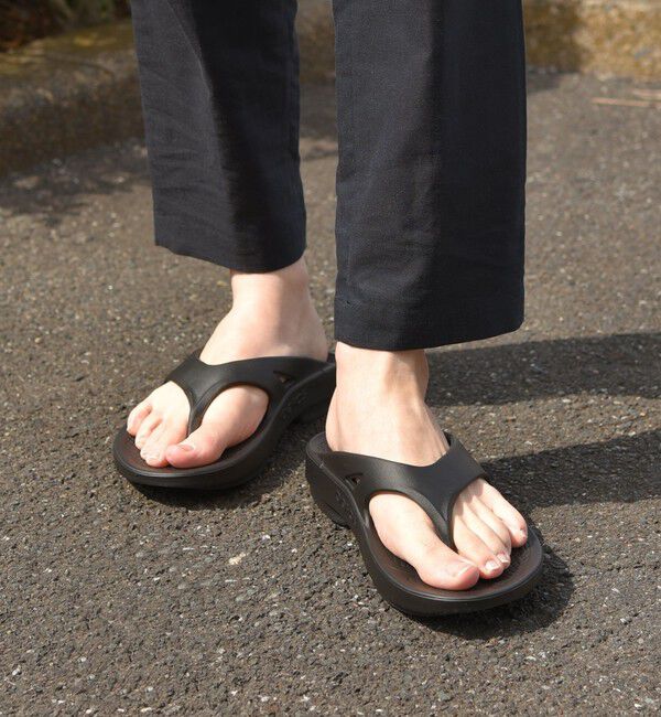 SHIPS any「OOFOS: OOriginal/ウーオリジナル トング リカバリー サンダル 26SS◇」|サンダル|