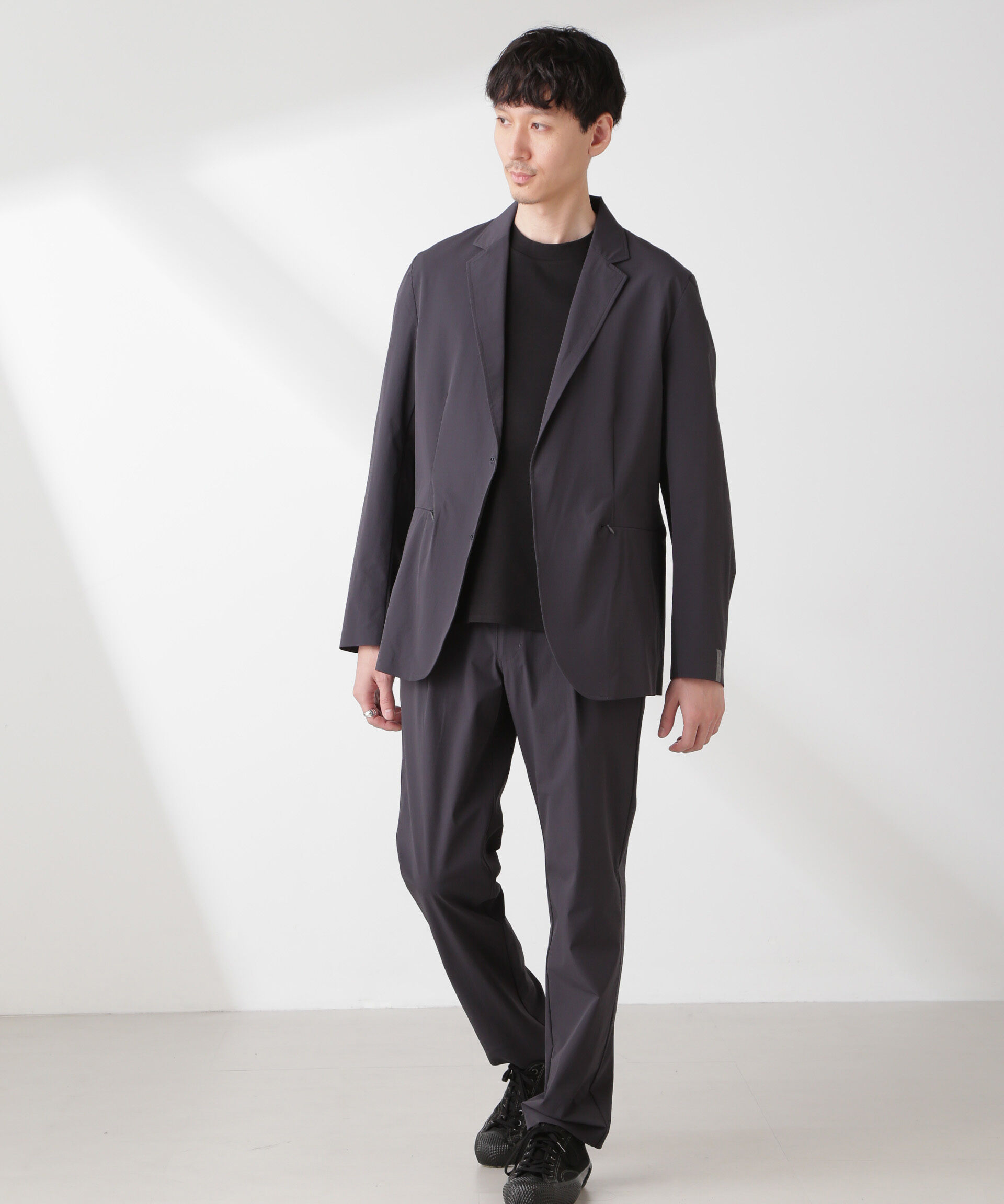 nano･universe「｢EVERLAST｣ テクニカルナイロンパンツ（セットアップ可）」|チノ|