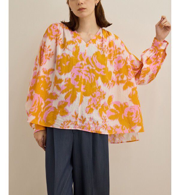 ROPE「【DEVEAUX（デヴォー）】別注ボカシフラワーボリュームスリーブブラウス/洗える」|シャツ・ブラウス|