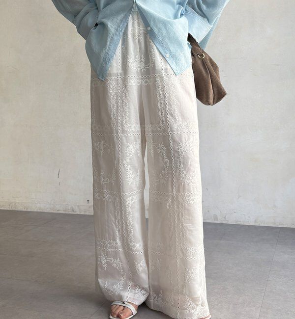  「【WEB限定】エンブロイダリーパンツ」|チノ|オフホワイト