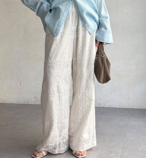  「【WEB限定】エンブロイダリーパンツ」|チノ|