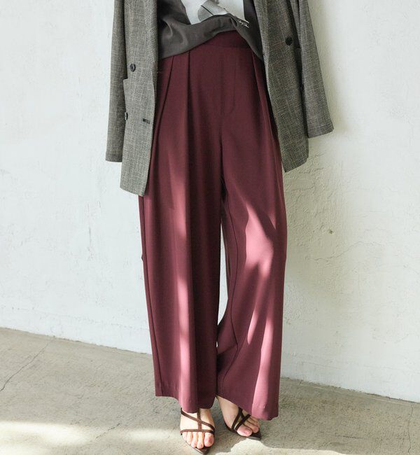  「【ウォッシャブル】【シーズンレスで使える】タックワイドスラックス」|チノ|