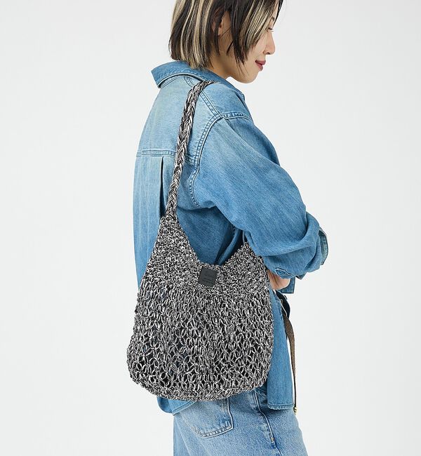 Rouge vif「【Swaraj /スワラージ】手編みのメタリックマクラメ・ショルダーバッグ（裏地」|ショルダー・メッセンジャー|