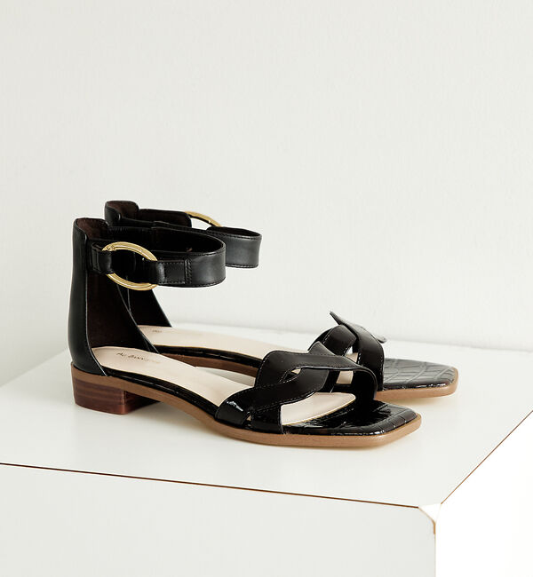 AU BANNISTER「アンクルストラップ サンダル」|サンダル|ダークブラウン