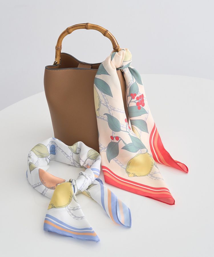 earth music&ecology「【接触冷感】UV対策フルーツ柄スカーフ」|バンダナ・スカーフ|