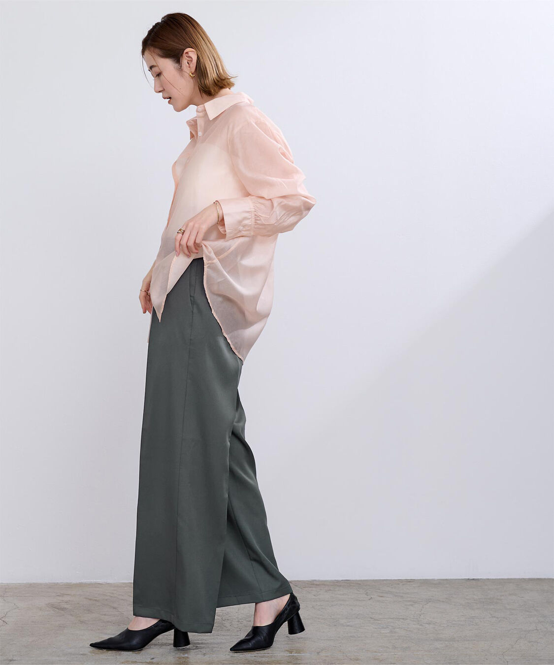 ur's「ワンタックカラーワイドパンツ」|スラックス|