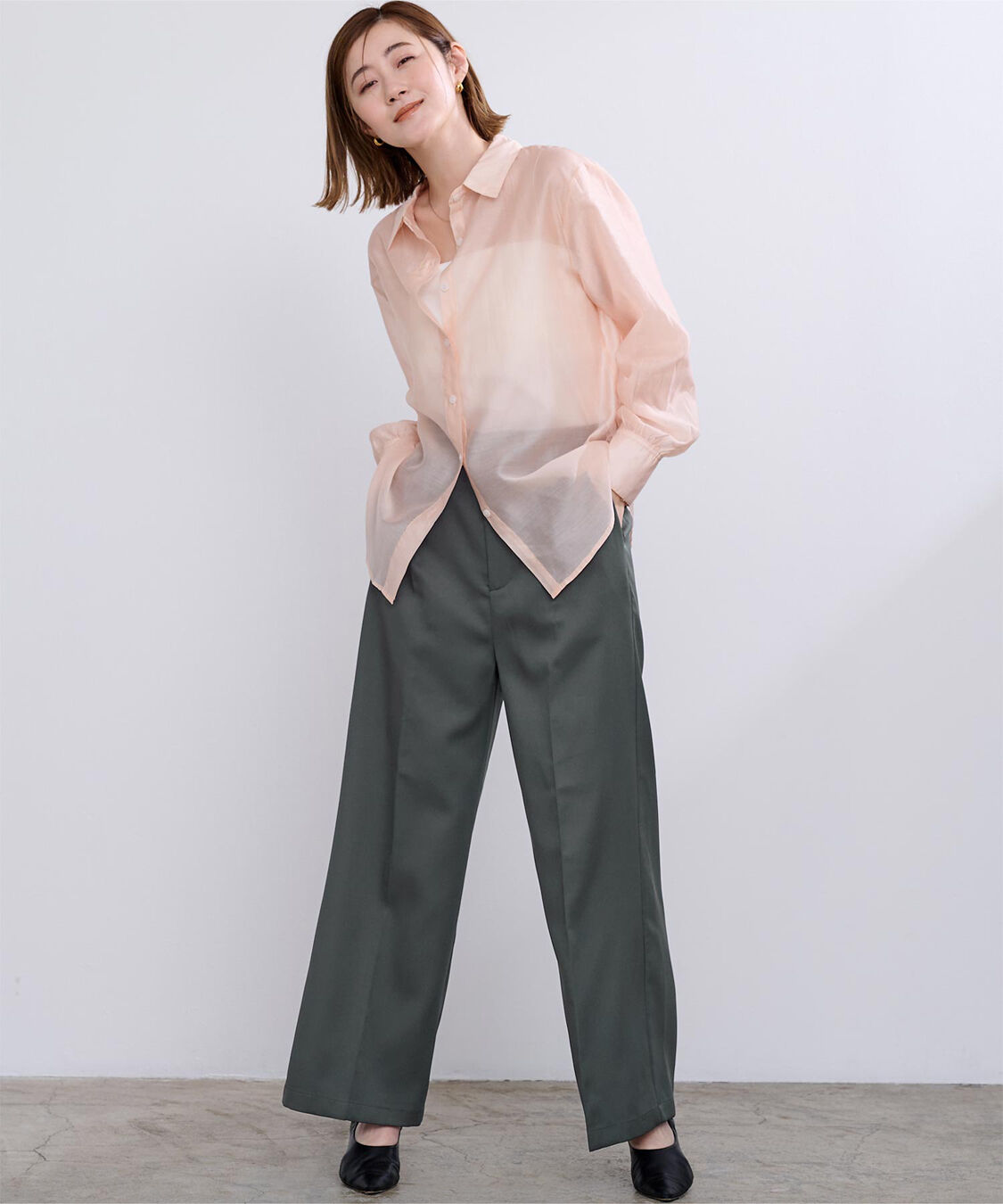 ur's「ワンタックカラーワイドパンツ」|スラックス|