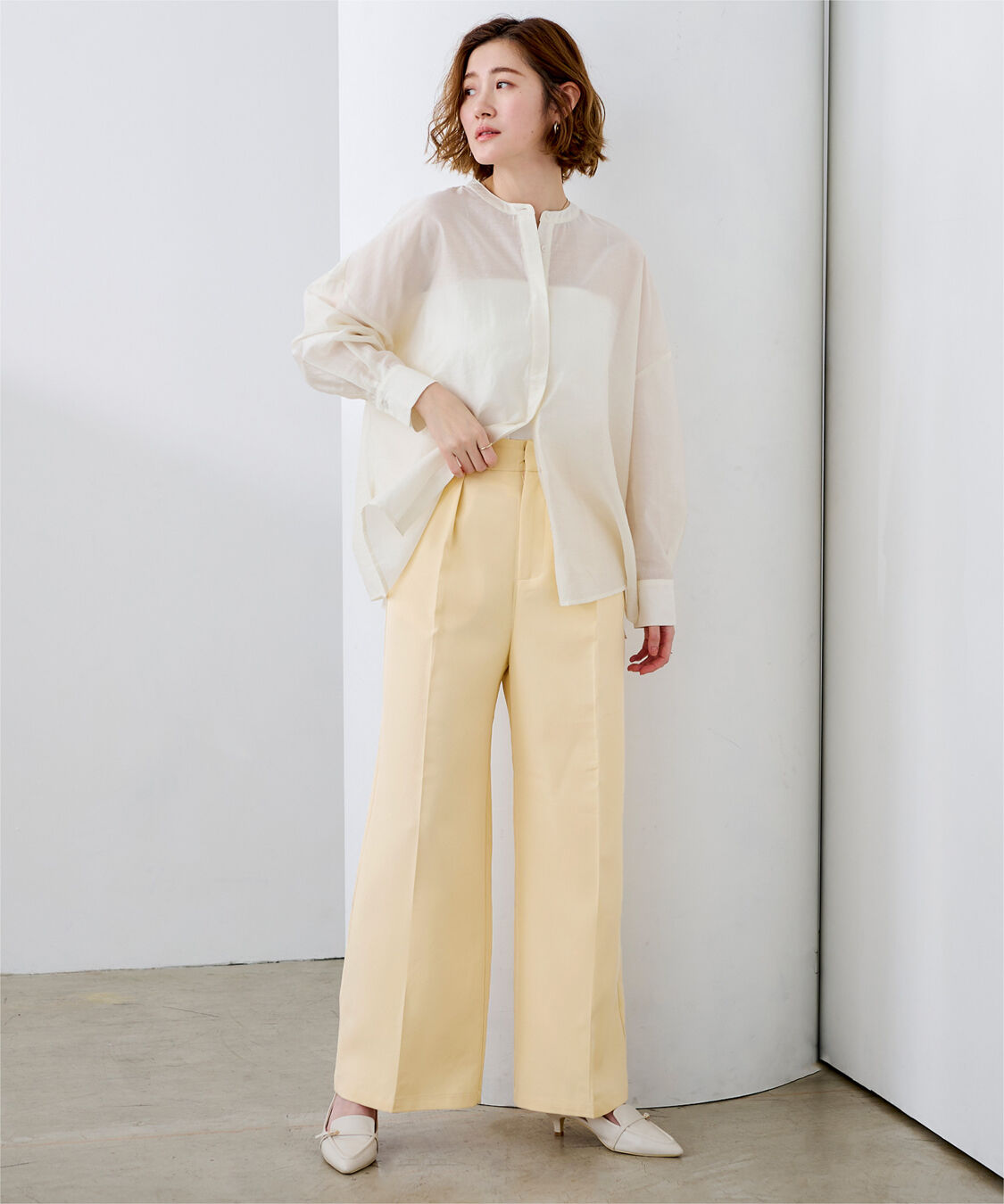 ur's「ワンタックカラーワイドパンツ」|スラックス|