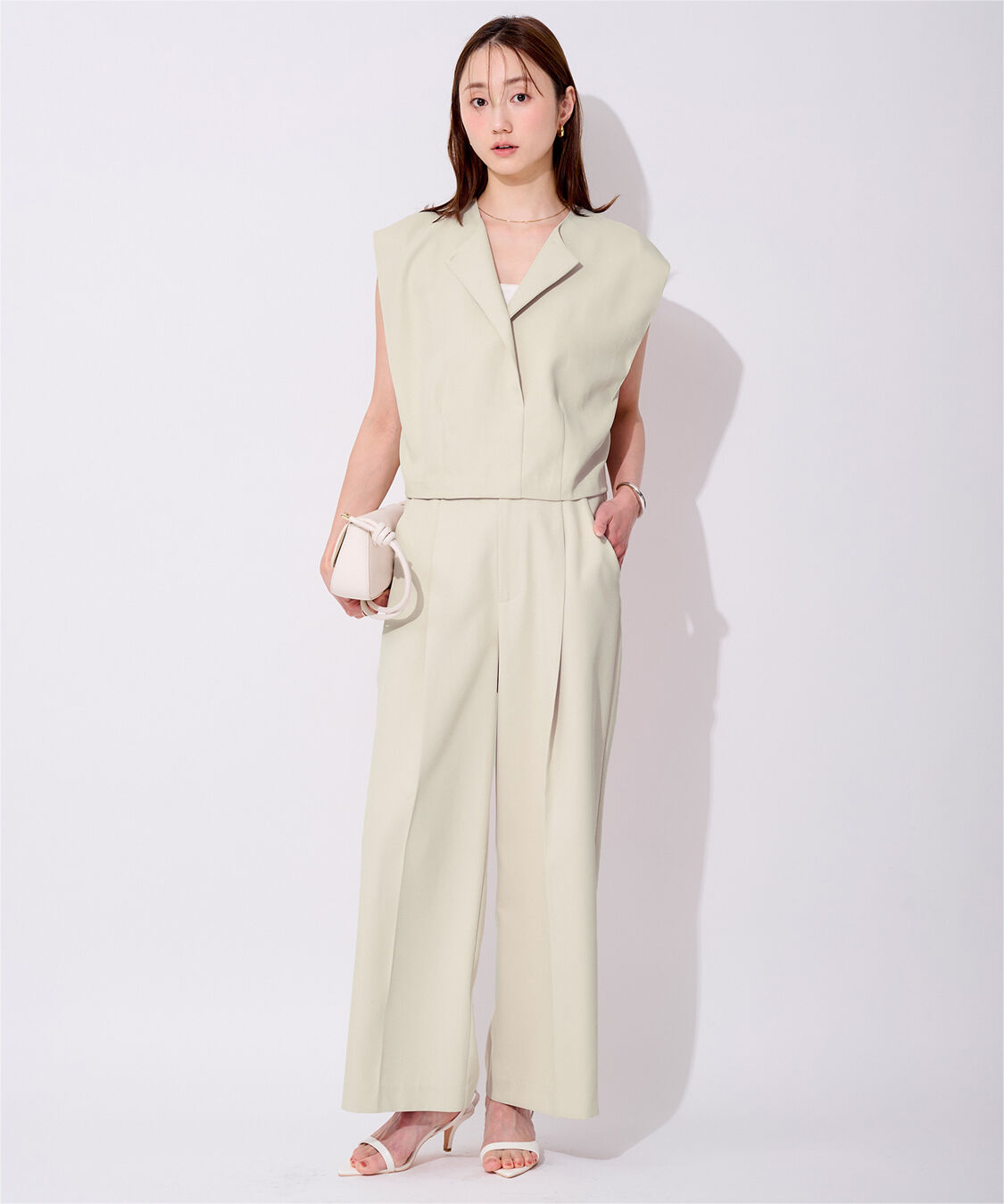 ur's「美シルエットワンタックワイドパンツ」|スラックス|