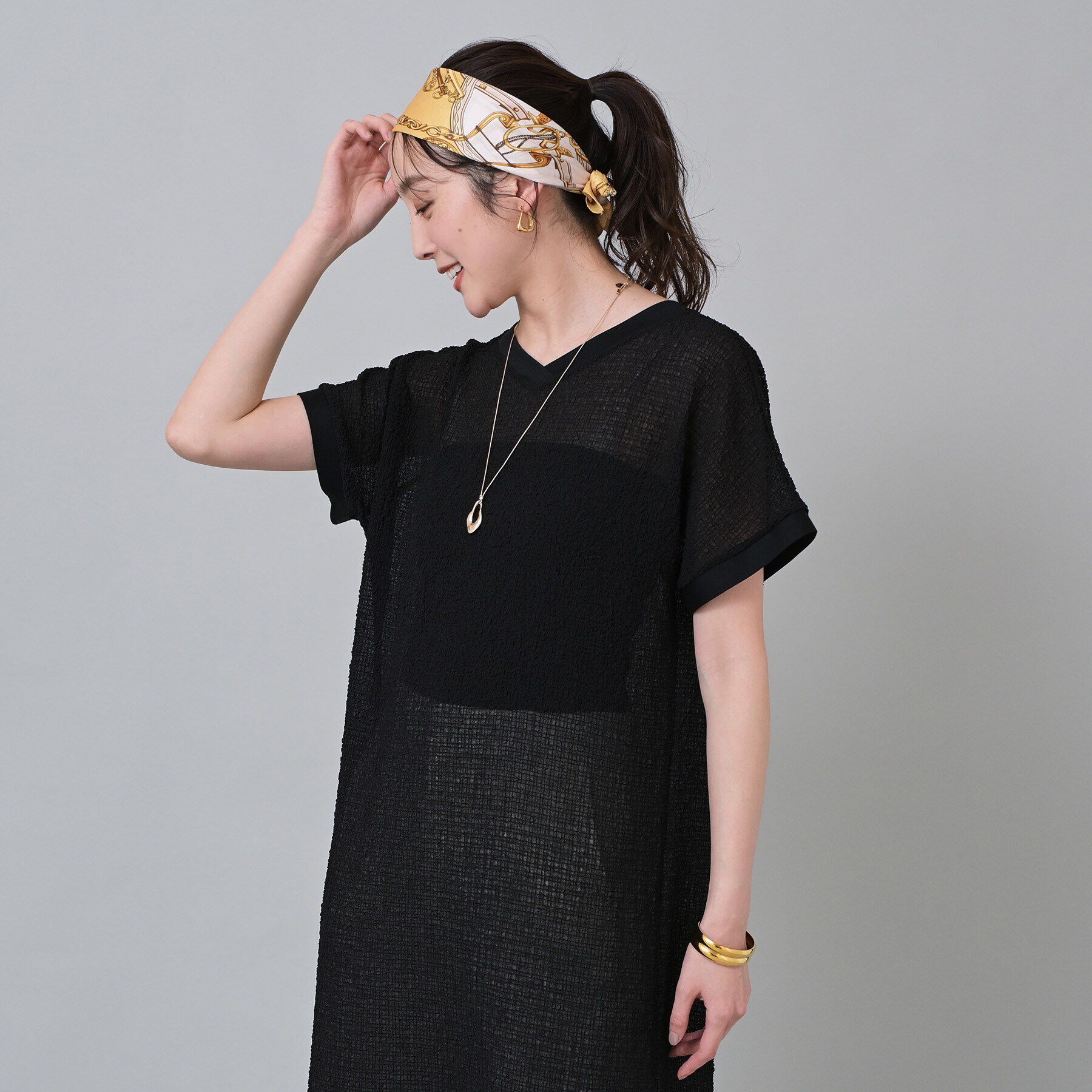 UNTITLED「【手洗い／58cm正方形】ベルトプリントスカーフ」|ストール|