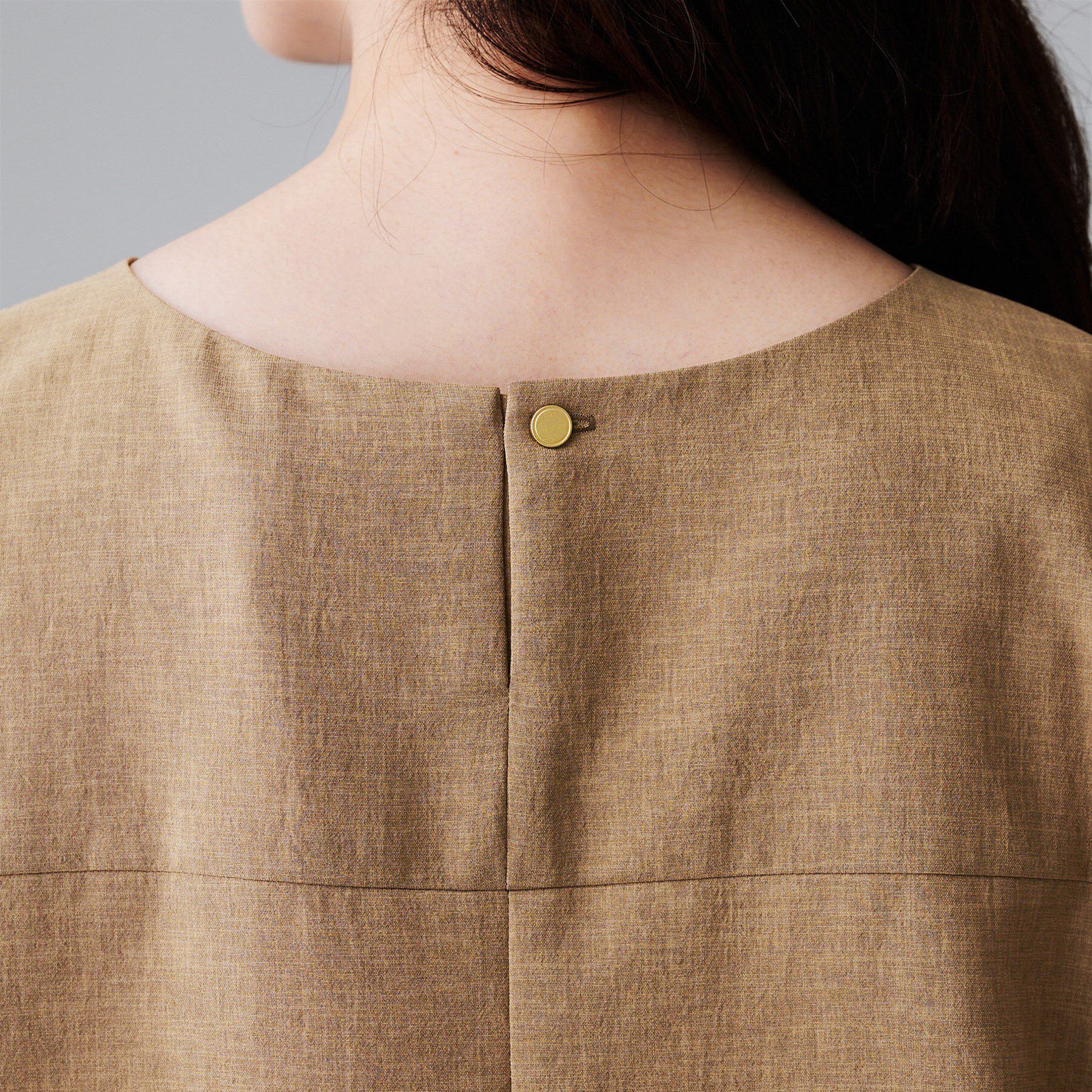 UNTITLED「【セットアップ可/はっ水/通勤】リラククール 半袖ブラウス」|シャツ・ブラウス|