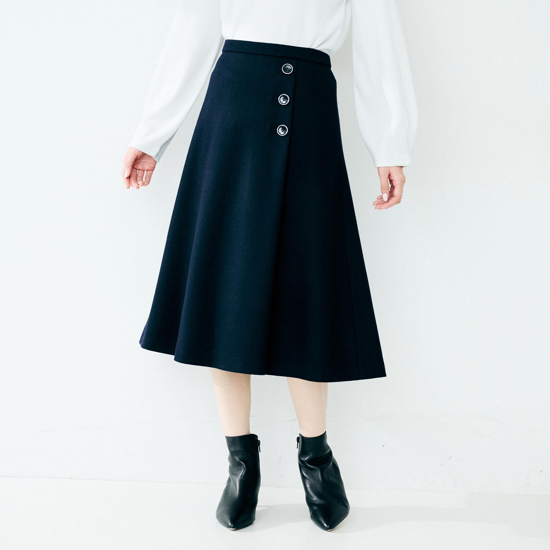 UNTITLED「【ウール100%/後ろウエストゴム】ミルドスムースフレアスカート」|スカート|ネイビー(094)