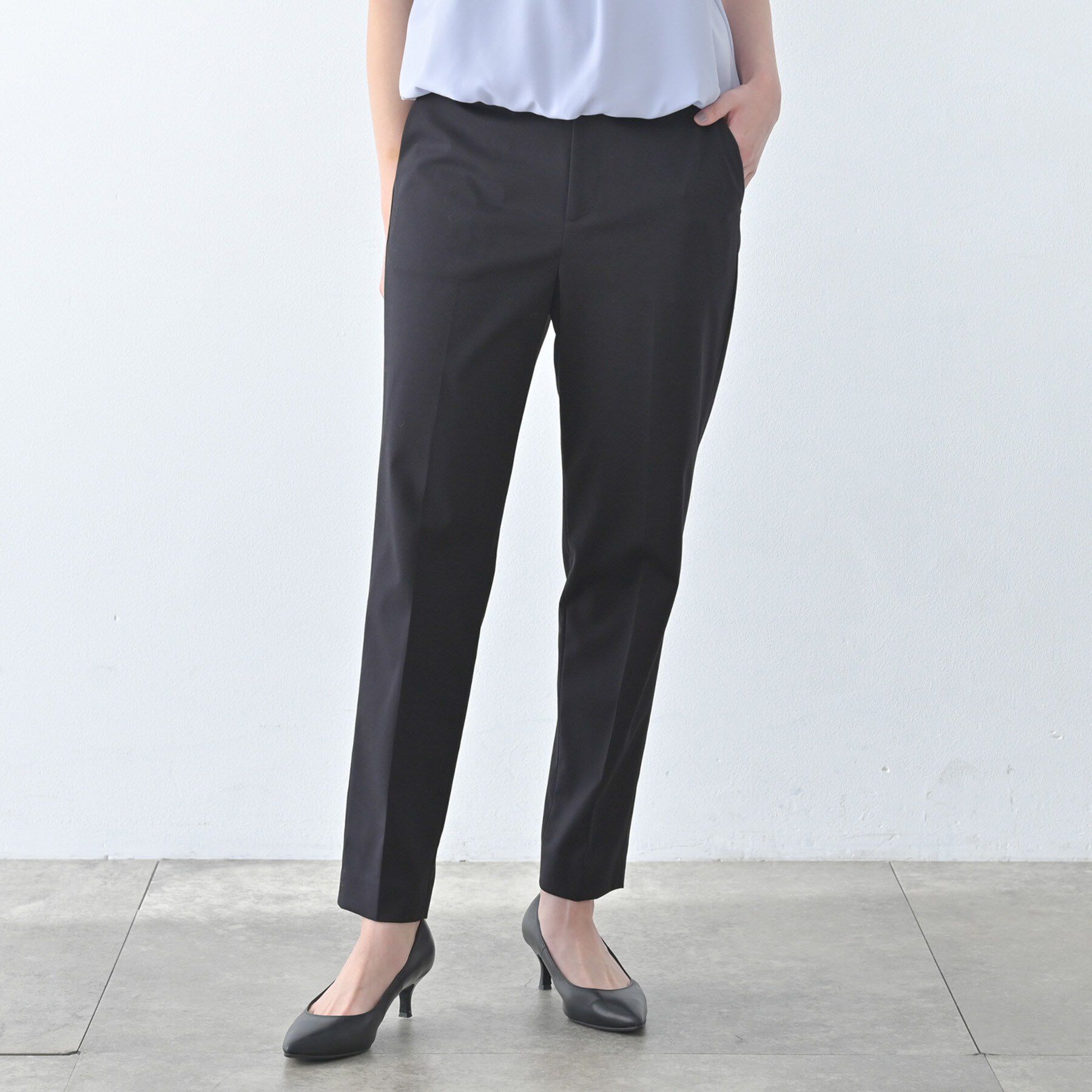 UNTITLED「【UV/接触冷感/スーツ】ジャージテーパードパンツ」|その他|ネイビー(094)