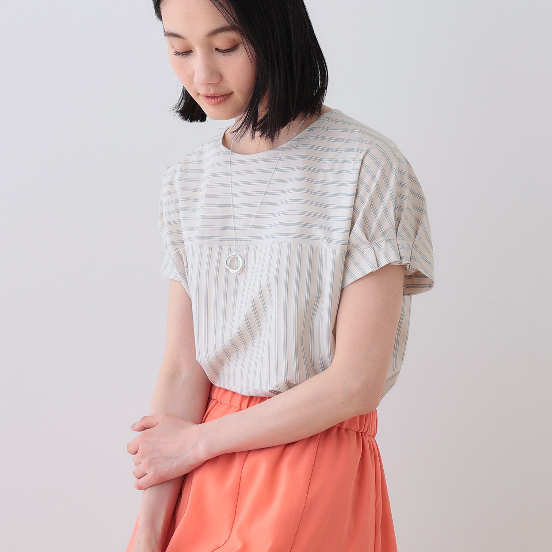 INDIVI「【洗える／ストライプ柄】袖タックブラウス」|シャツ・ブラウス|ベージュ(352)