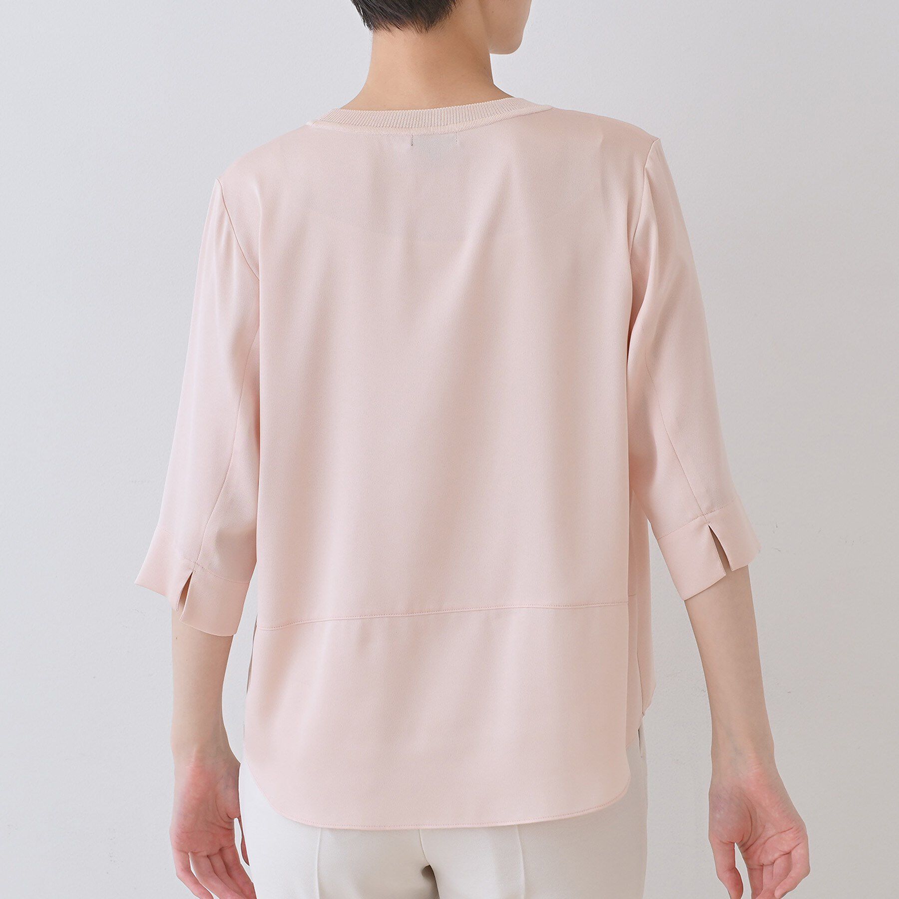 INDIVI「【洗える／5分袖】シルク風素材オフィスブラウス」|シャツ・ブラウス|