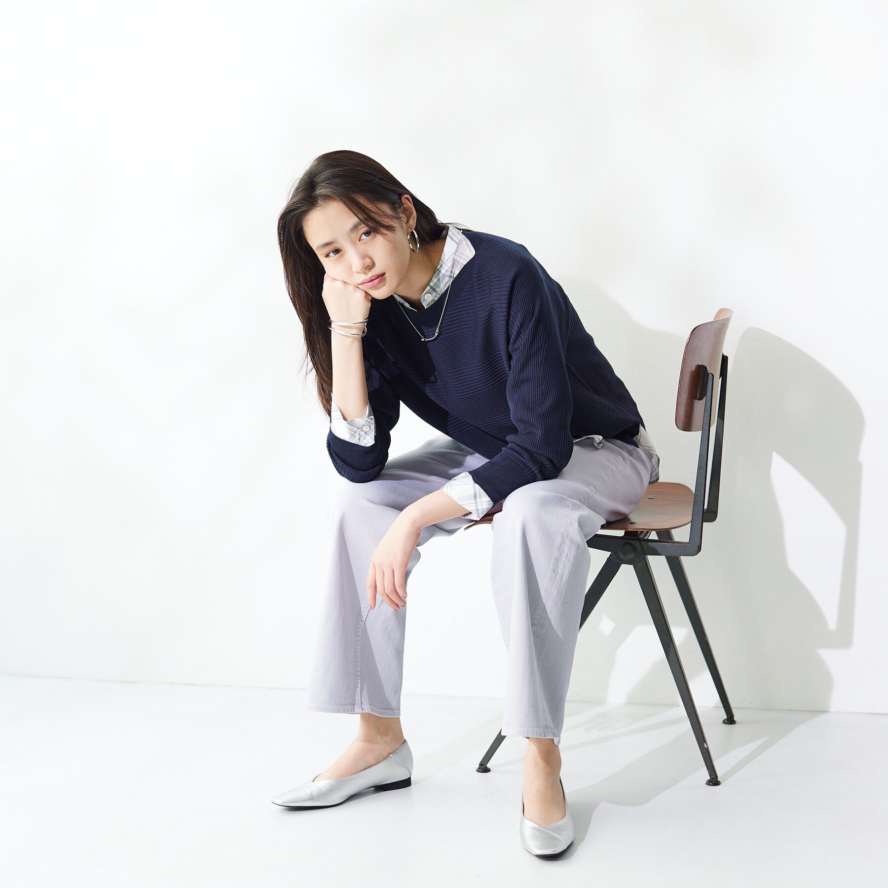 INDIVI「【洗える／キレイ色】体型カバー無縫製ニット」|ニット・セーター|