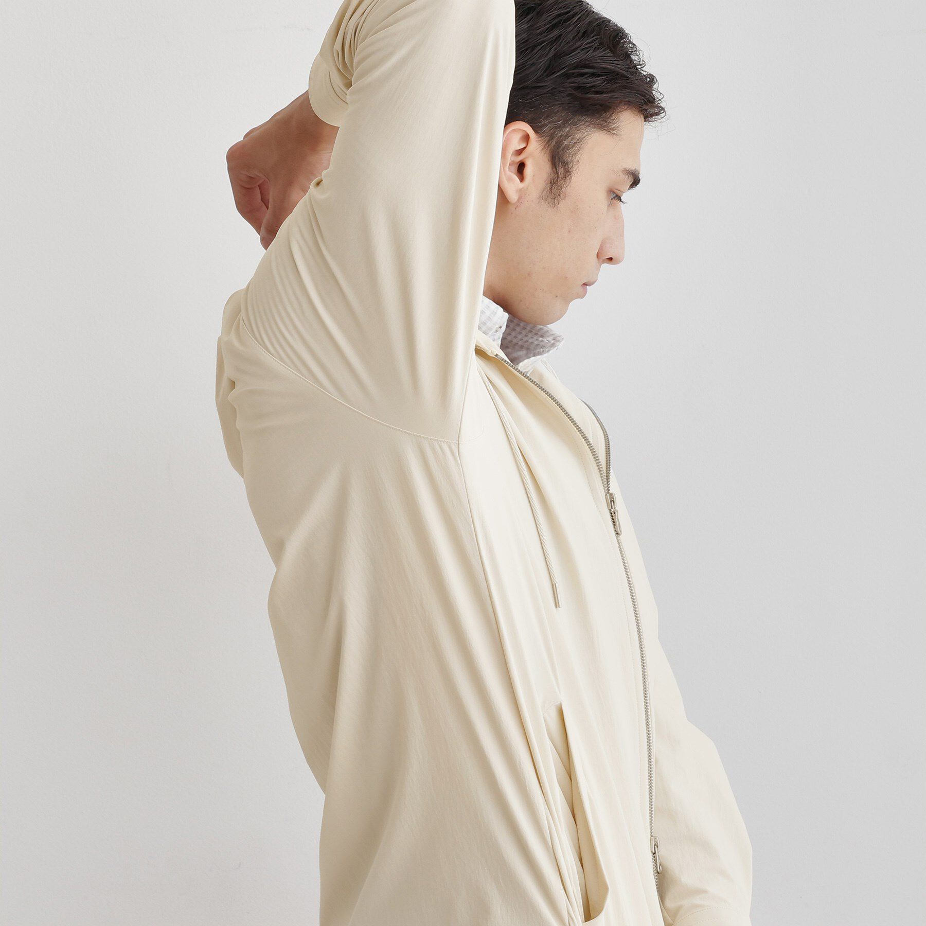 TAKEO KIKUCHI「【3D ナイロン ストレッチ】ジップアップ フードブルゾン」|ブルゾン・スタジャン|