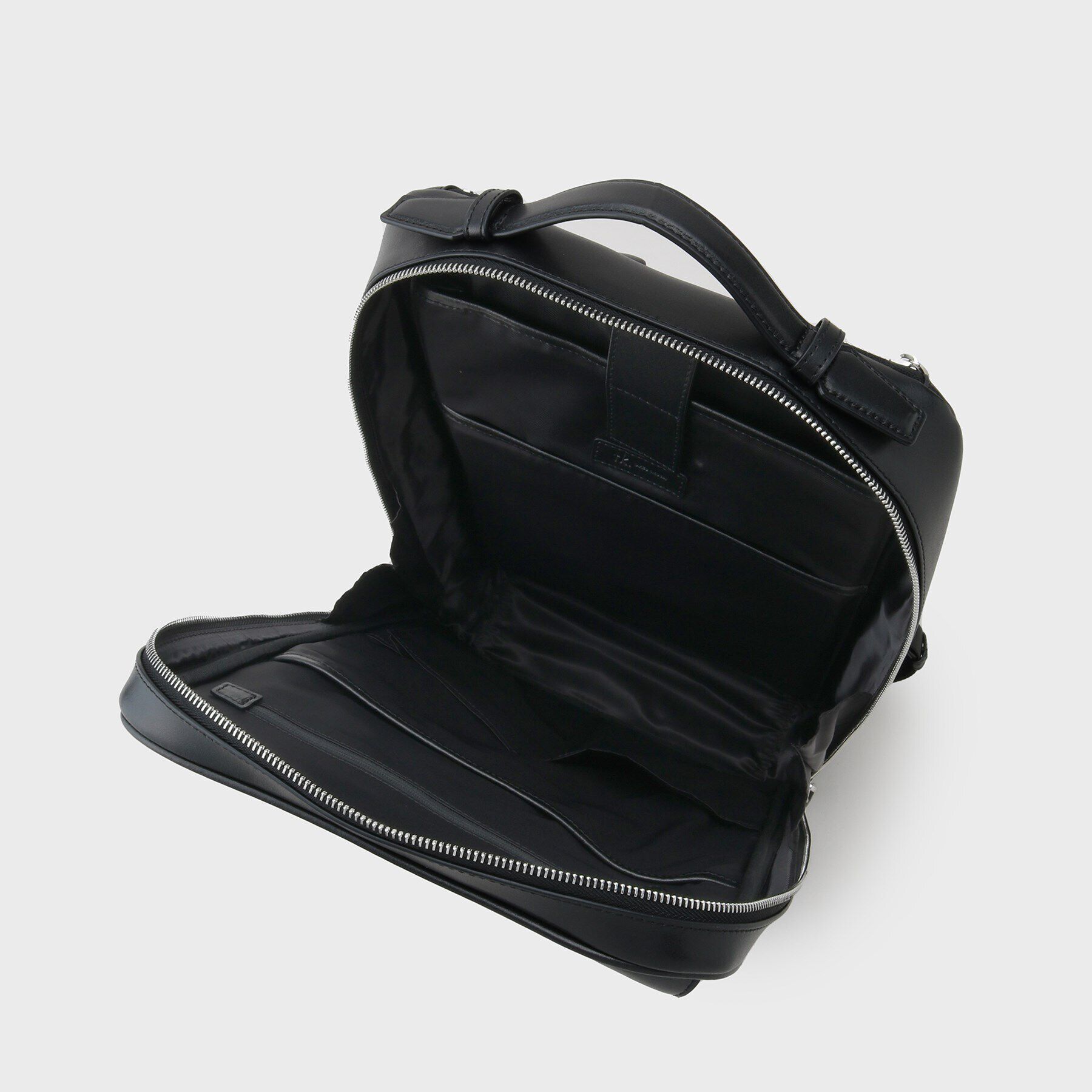 tk.TAKEO KIKUCHI「Refined Leather バックパック」|リュック|