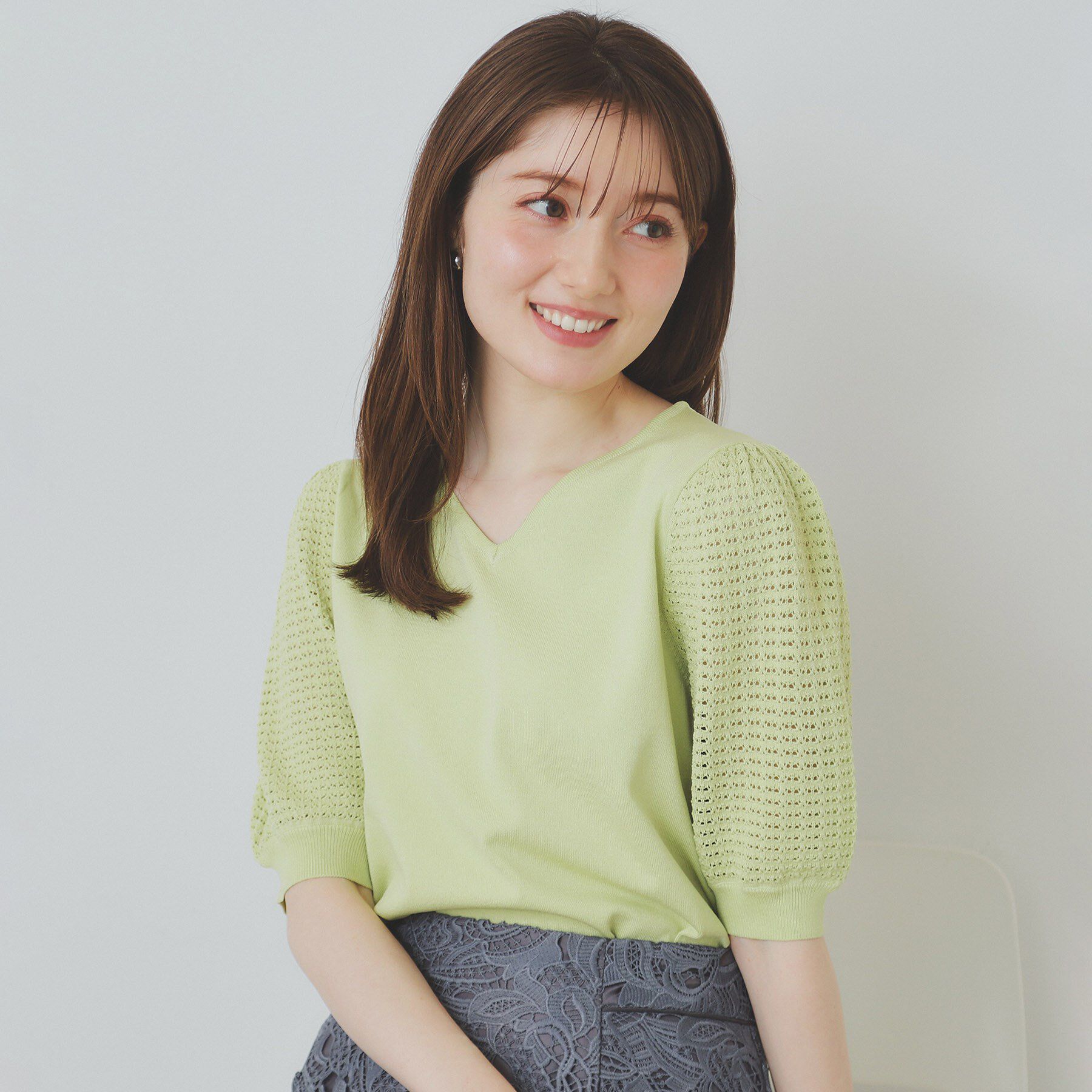 index「《5色展開》柄編みスリーブVネックニット【洗濯機洗い可】」|ニット・セーター|ライトグリーン(02