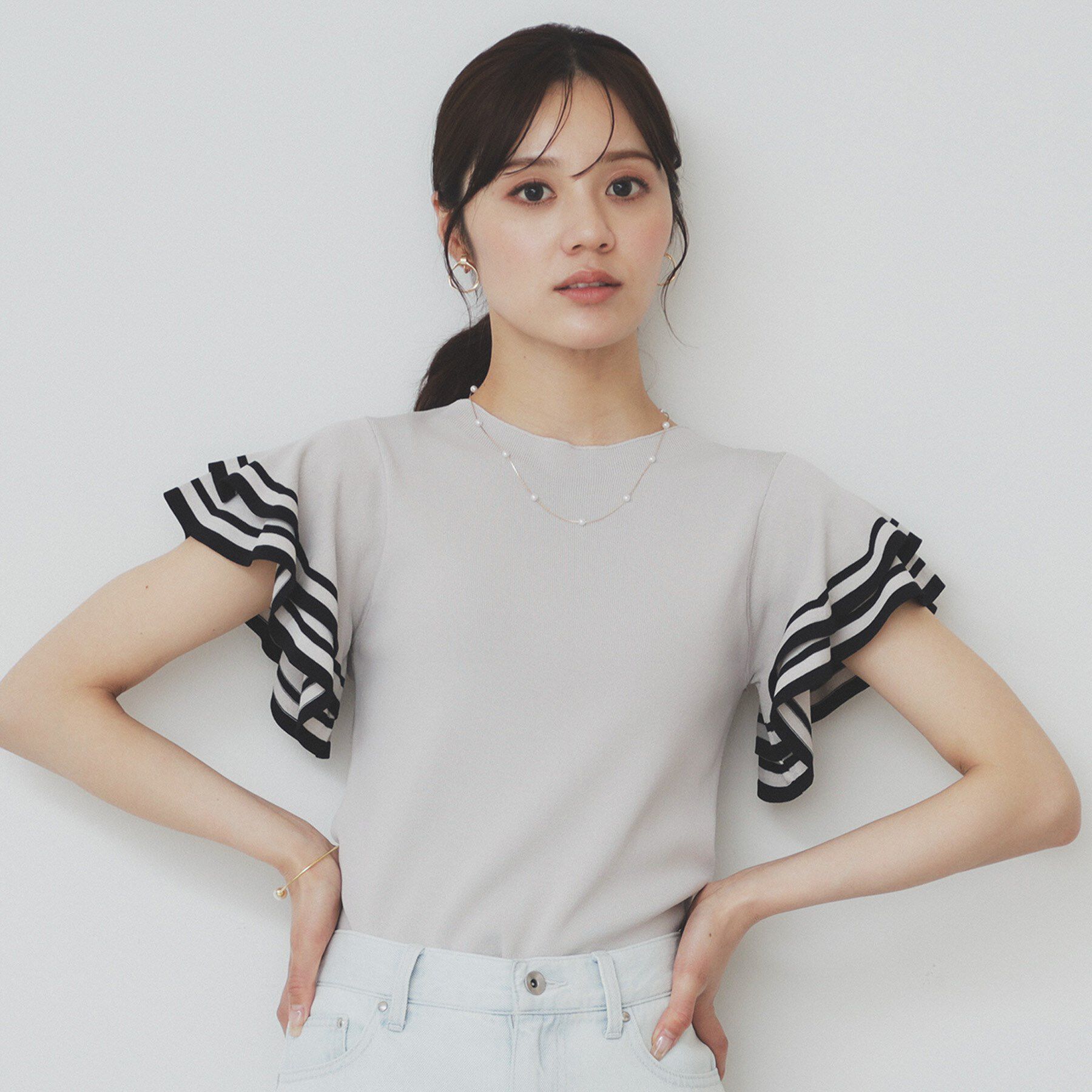 index「ボーダーフリルスリーブニット【洗濯機洗い可】」|ニット・セーター|グレージュ(050)