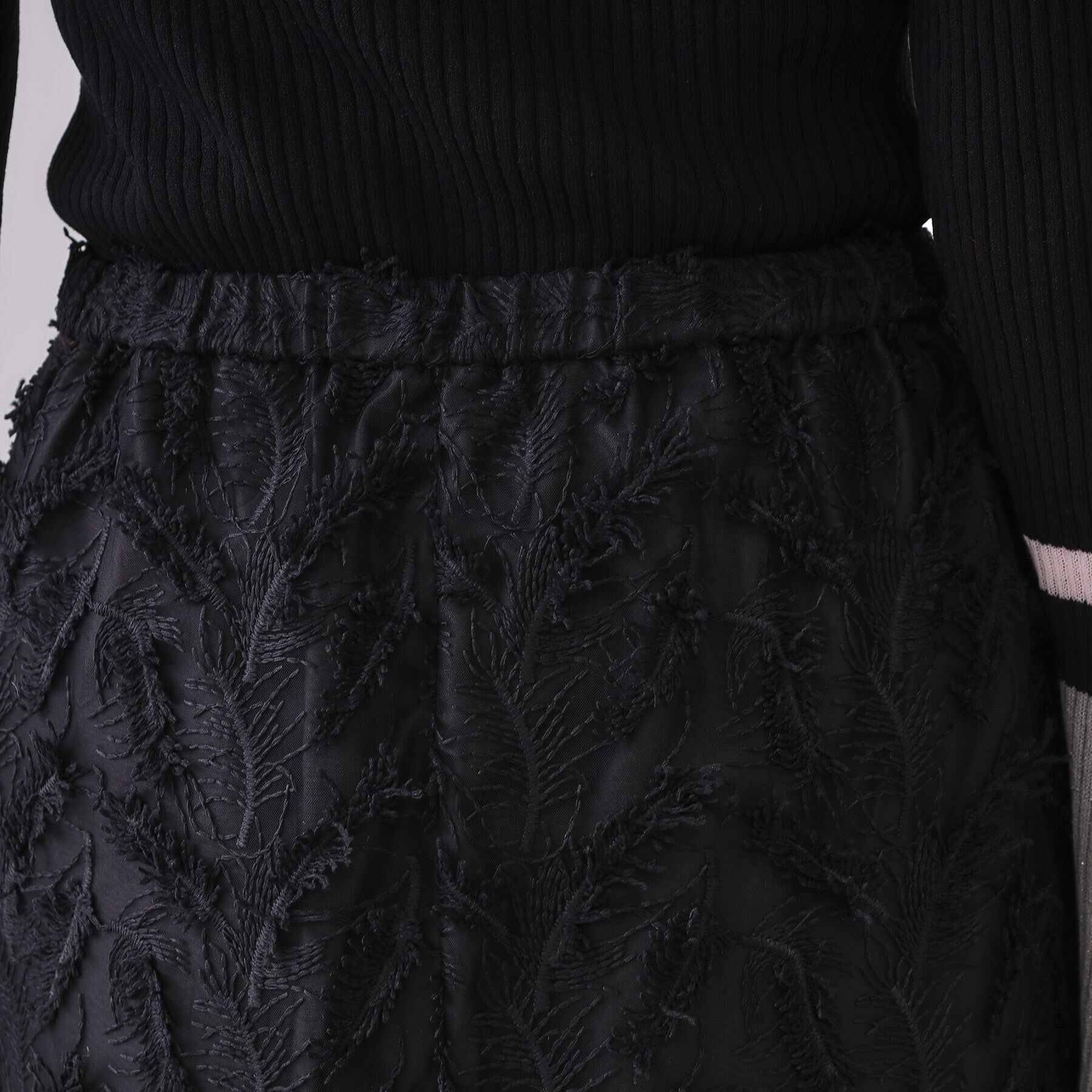 OPAQUE.CLIP「《andGIRL掲載》立体モチーフレースタイトスカート【洗濯機洗い可】」|スカート|