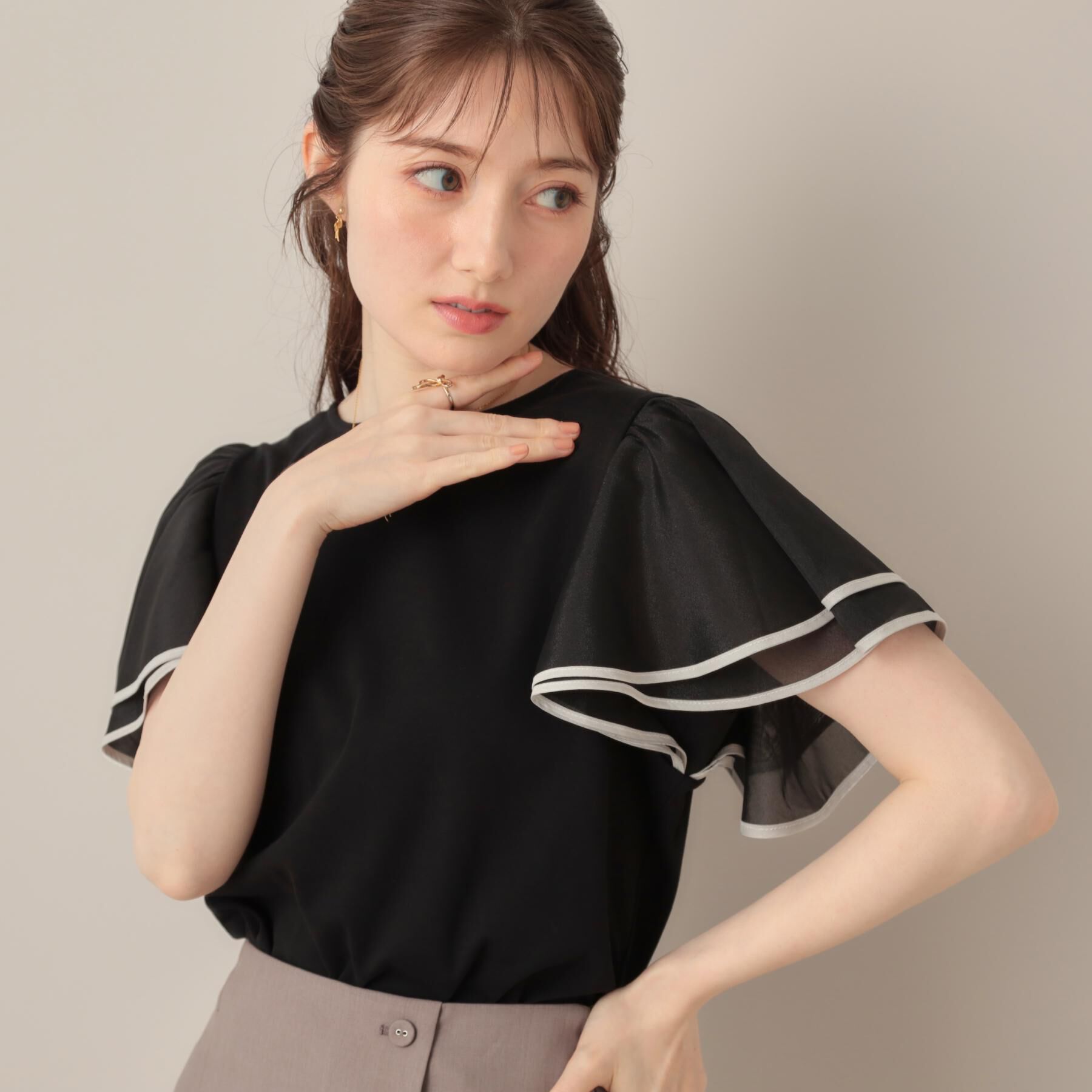 Couture broach「【マシンウォッシャブル・UVケア・接触冷感・二の腕カバー】配色フレアドッキングカットソー」|Tシャツ・カットソー|