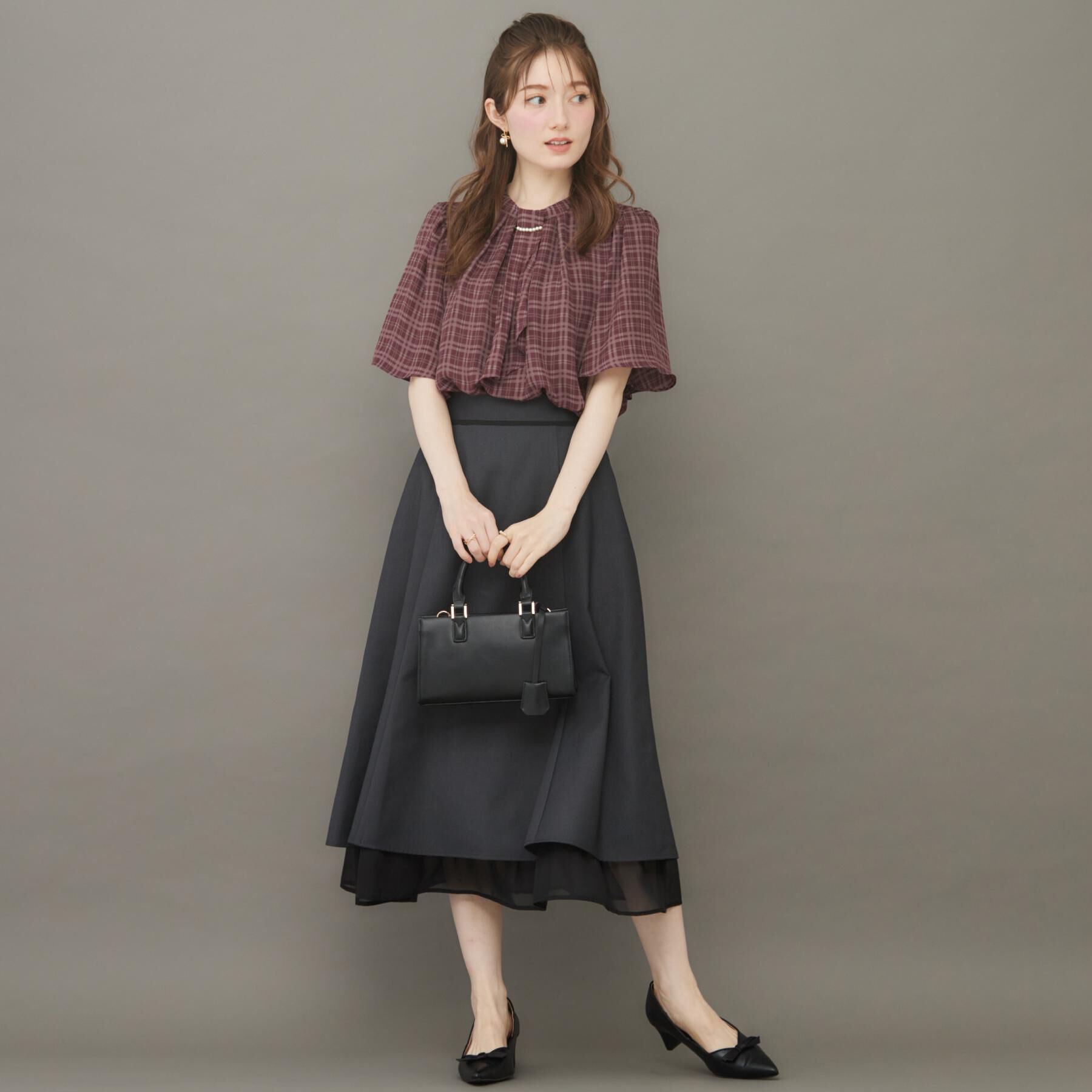 Couture broach「【着映え・5分袖・通勤】パール調タイチェックプリントブラウス」|シャツ・ブラウス|