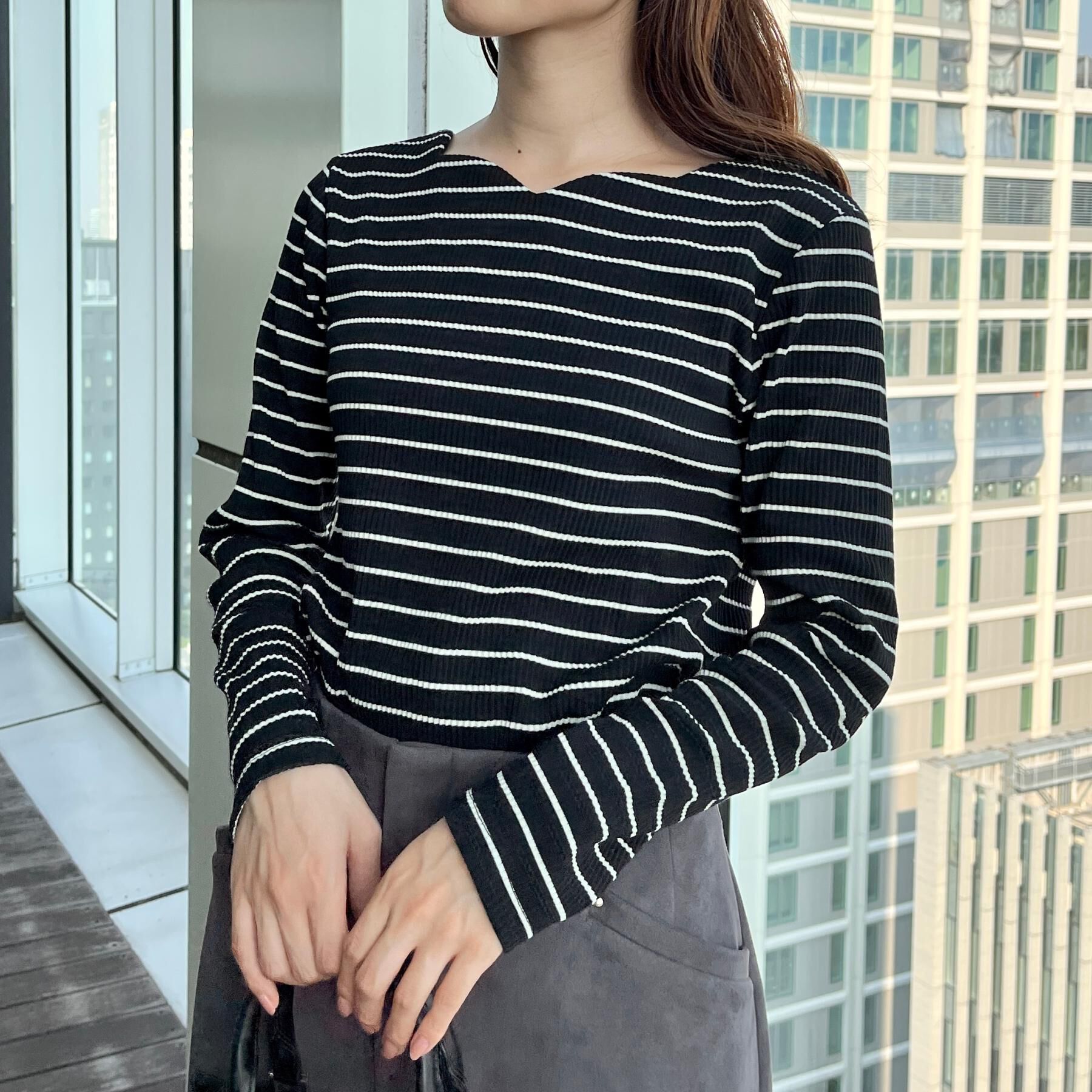 Couture broach「【マシンウォッシャブル・通勤・大人可愛い】ハートネックテレコプルオーバー」|Tシャツ・カットソー|