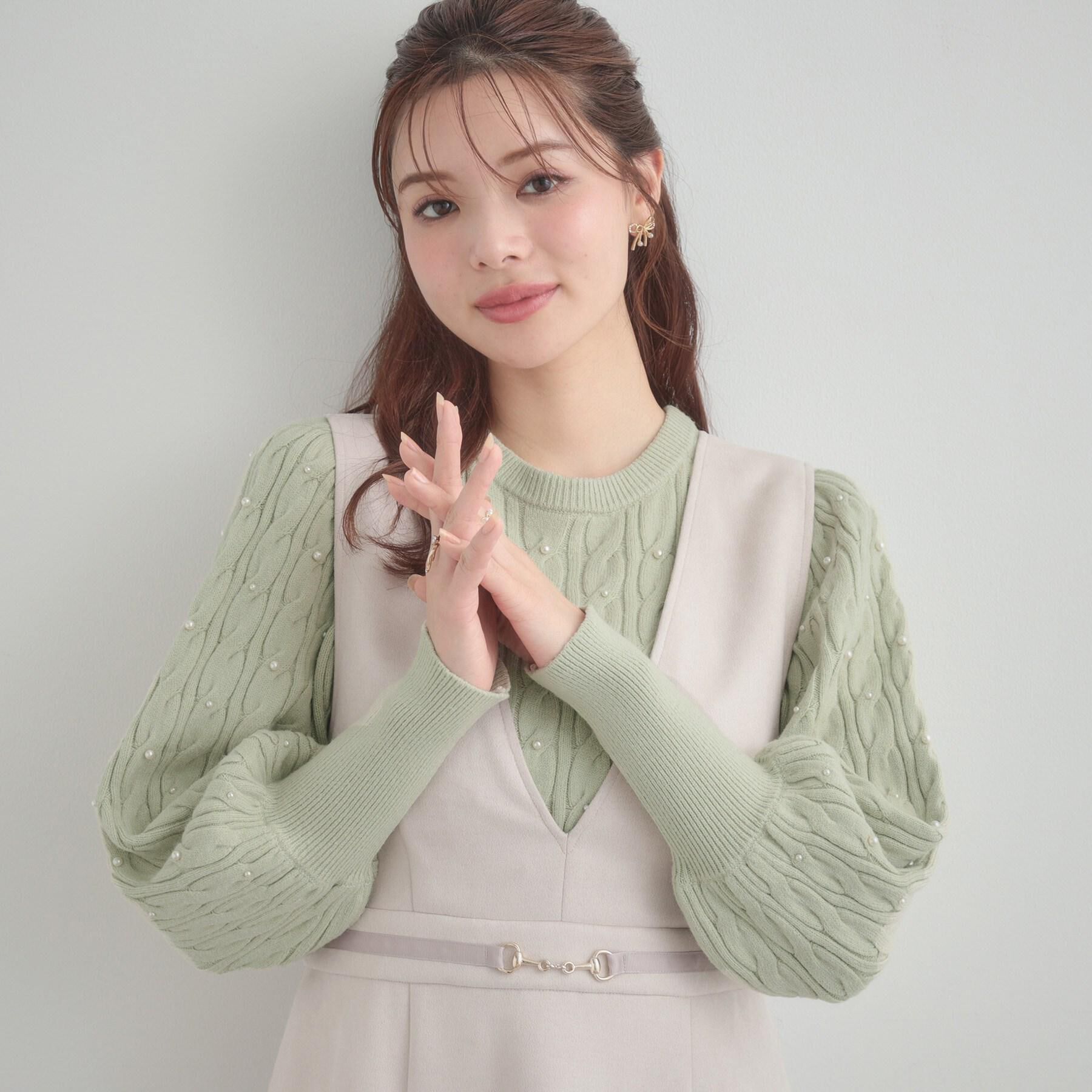 Couture broach「【華やぎ・一枚で着映え】ケーブルパール調ニット」|ニット・セーター|