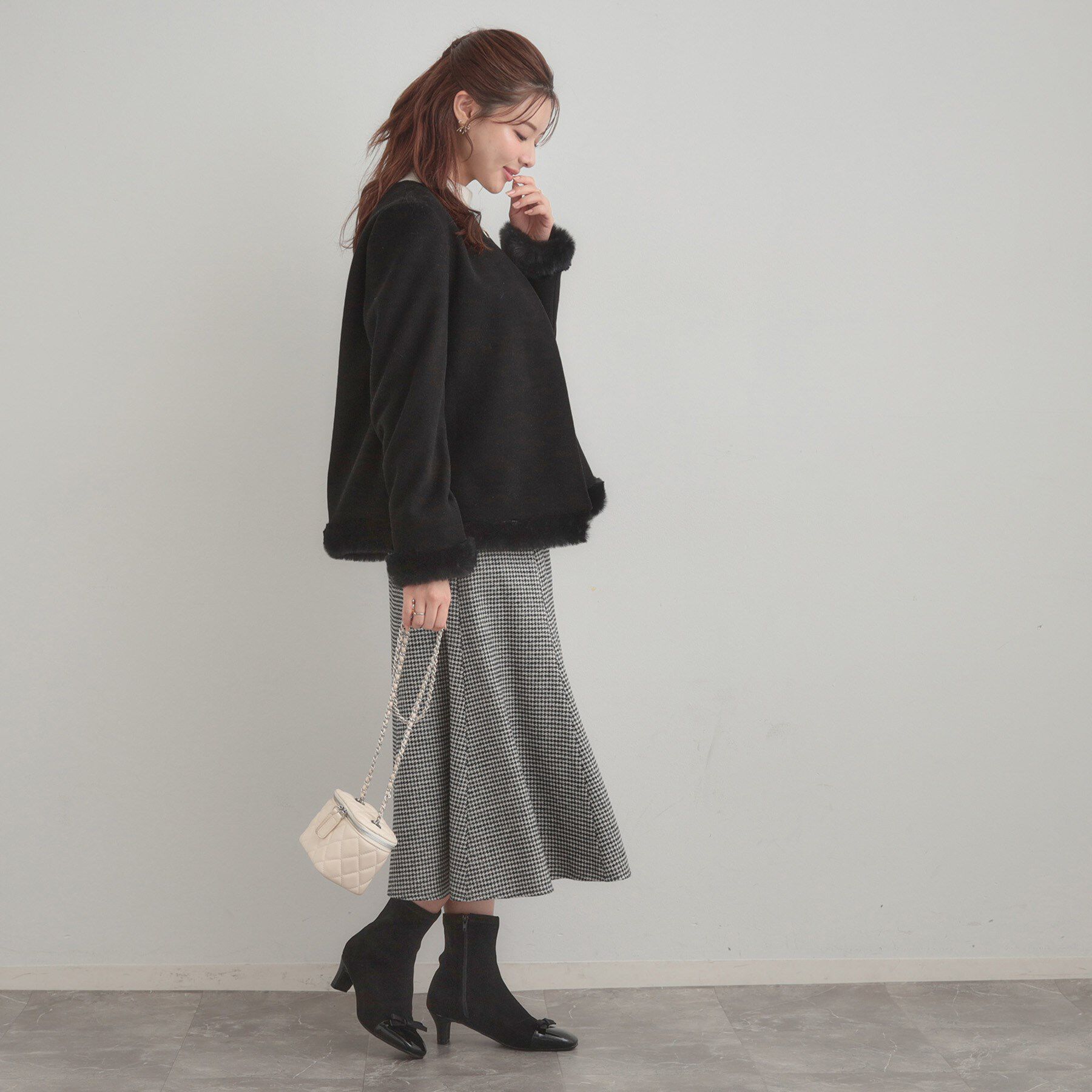 Couture broach「【大人レディ・フェイクファー取り外し可能】ケープ風ショートコート」|ノーカラーコート|