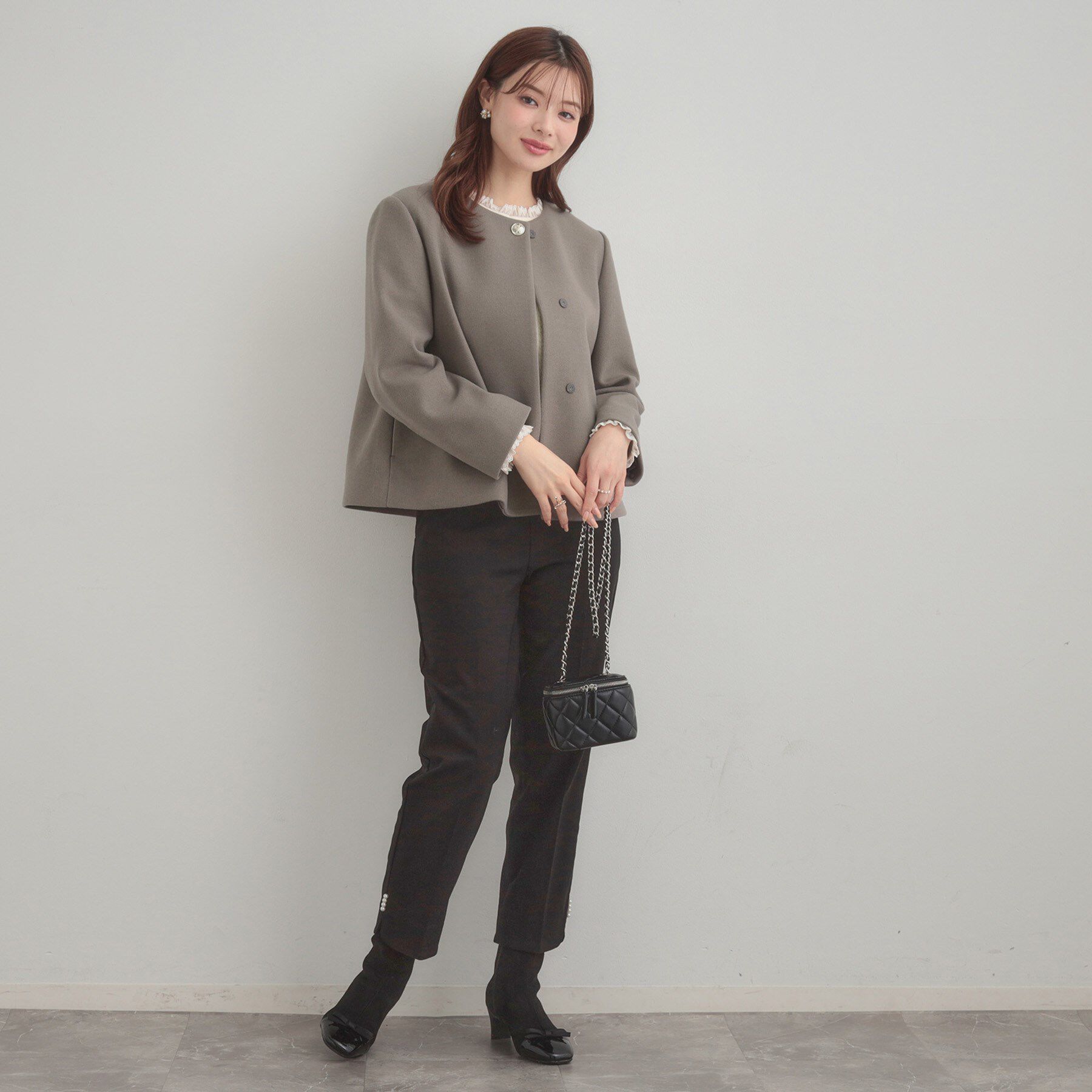 Couture broach「【大人レディ・フェイクファー取り外し可能】ケープ風ショートコート」|ノーカラーコート|