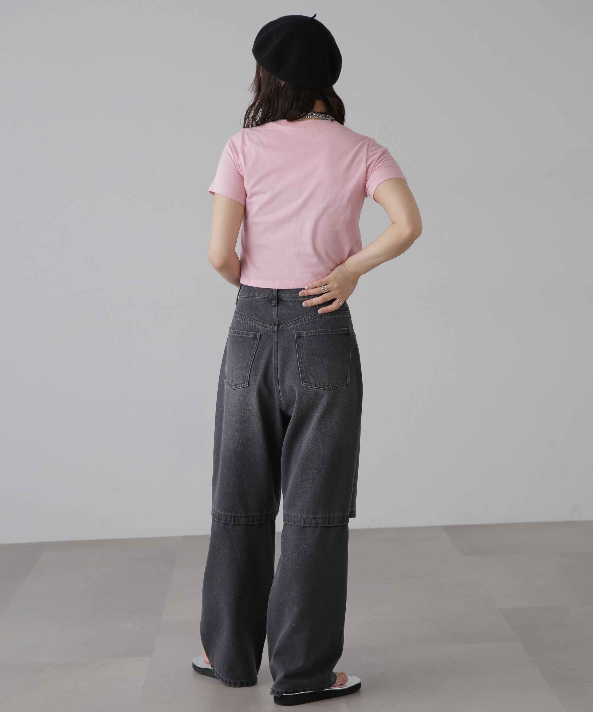  「ショート丈ロゴTシャツ」|Tシャツ・カットソー|