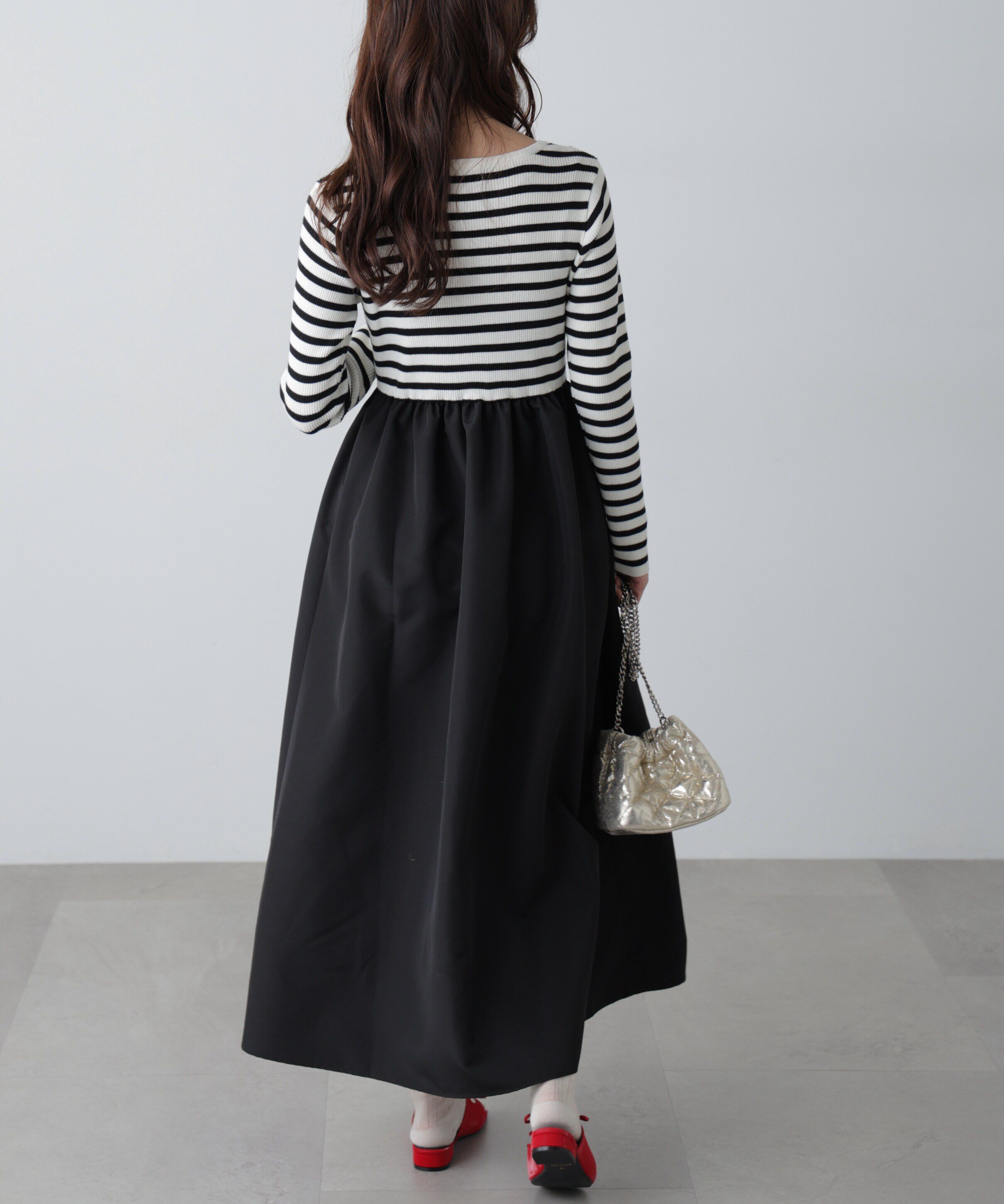  「布帛ドッキングクルーネックワンピース」|ワンピース|