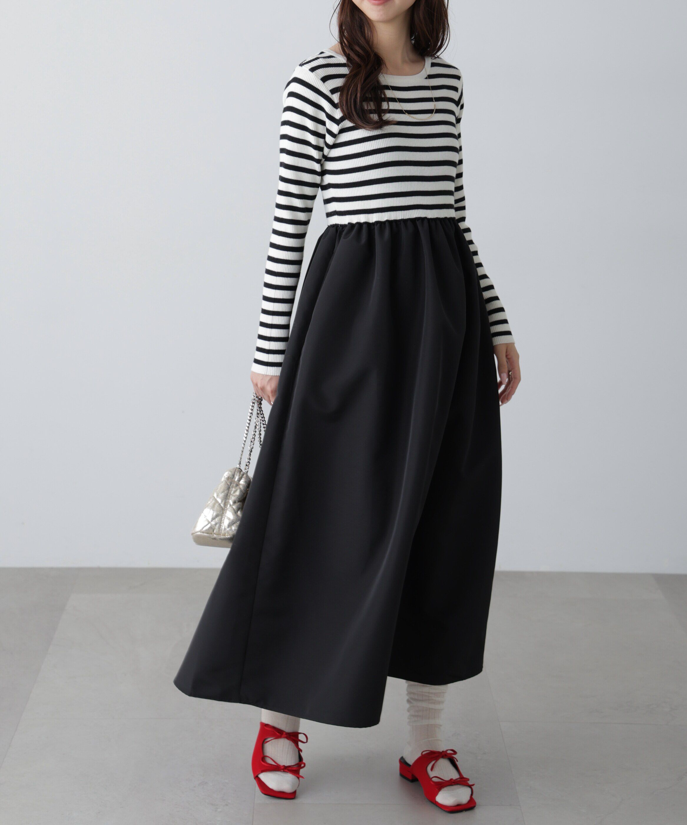  「布帛ドッキングクルーネックワンピース」|ワンピース|