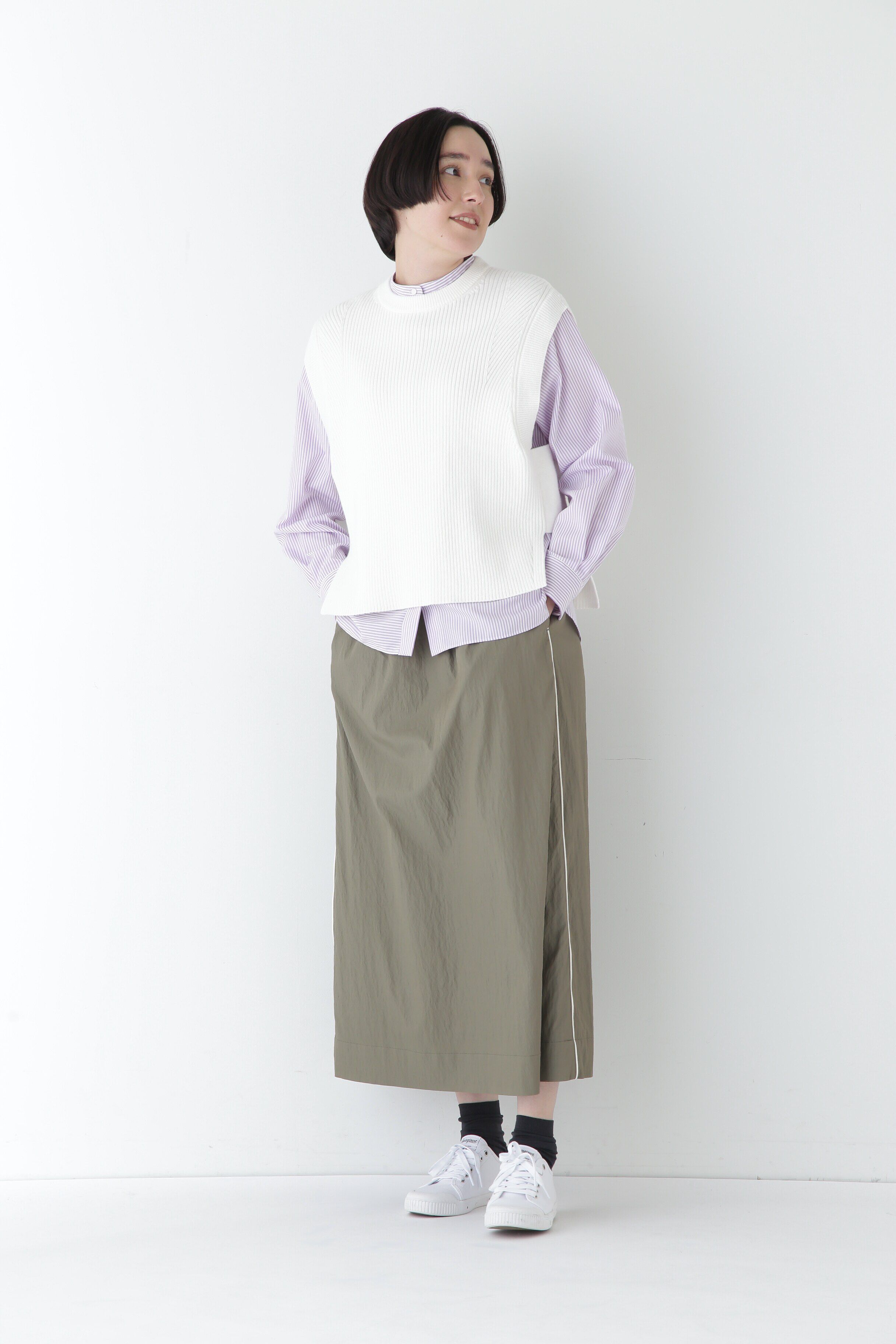  「◆マットツイル脇配色ラインスカート」|スカート|