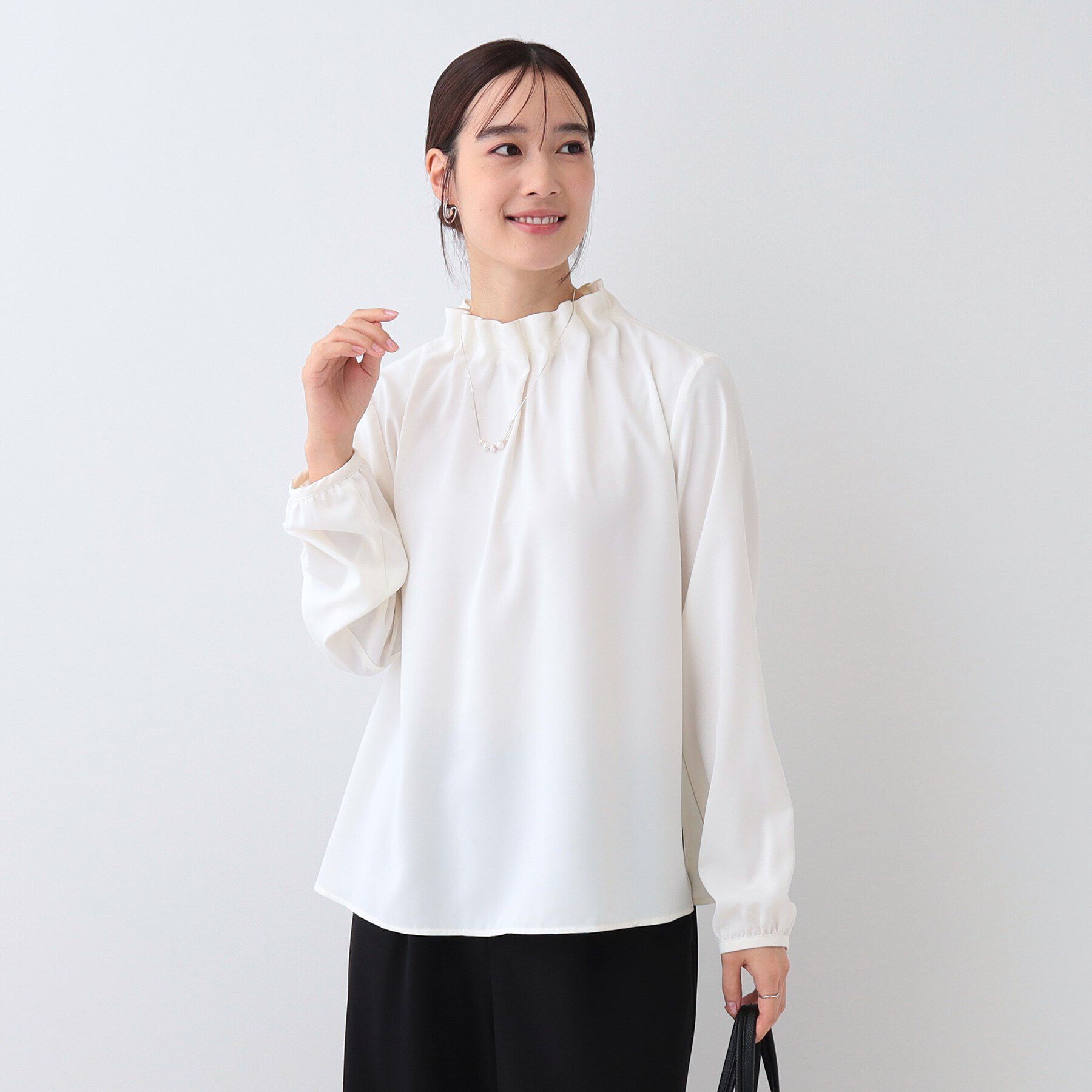 SHOO･LA･RUE「【S-3L/洗える/セレモニー】さらり軽やか フリルスタンドカラーブラウス」|シャツ・ブラウス|