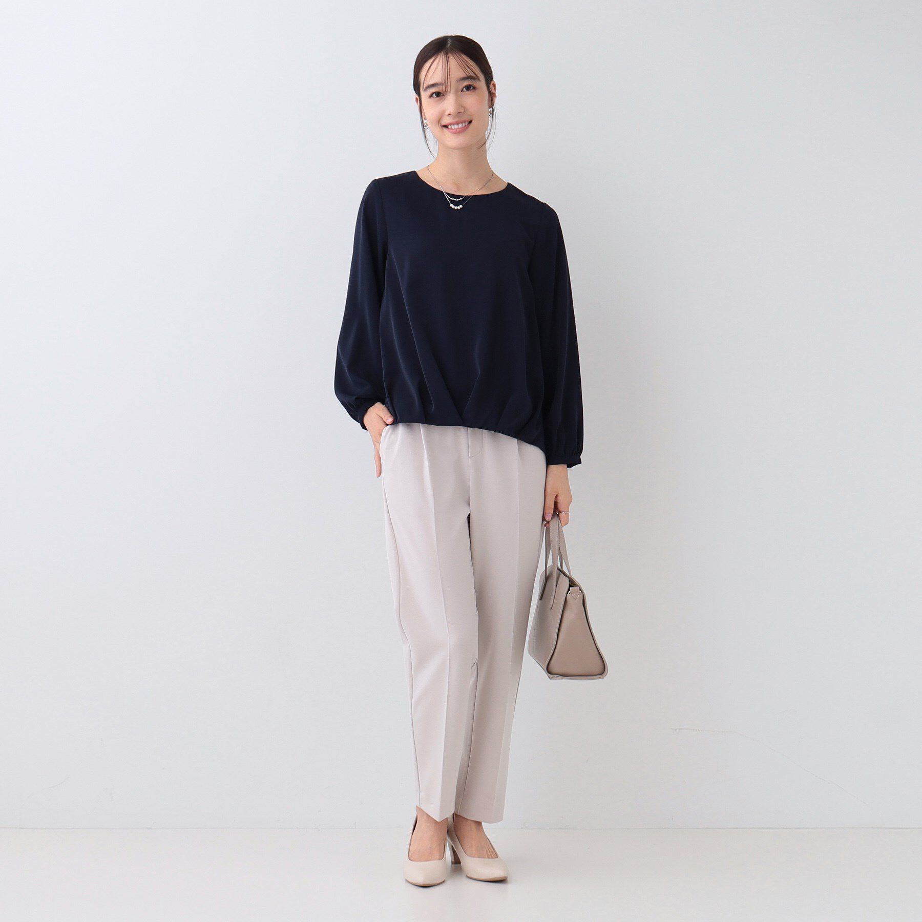 SHOO･LA･RUE「【通勤/セレモニー】さらり軽やか インせず決まる 裾タックブラウス」|シャツ・ブラウス|