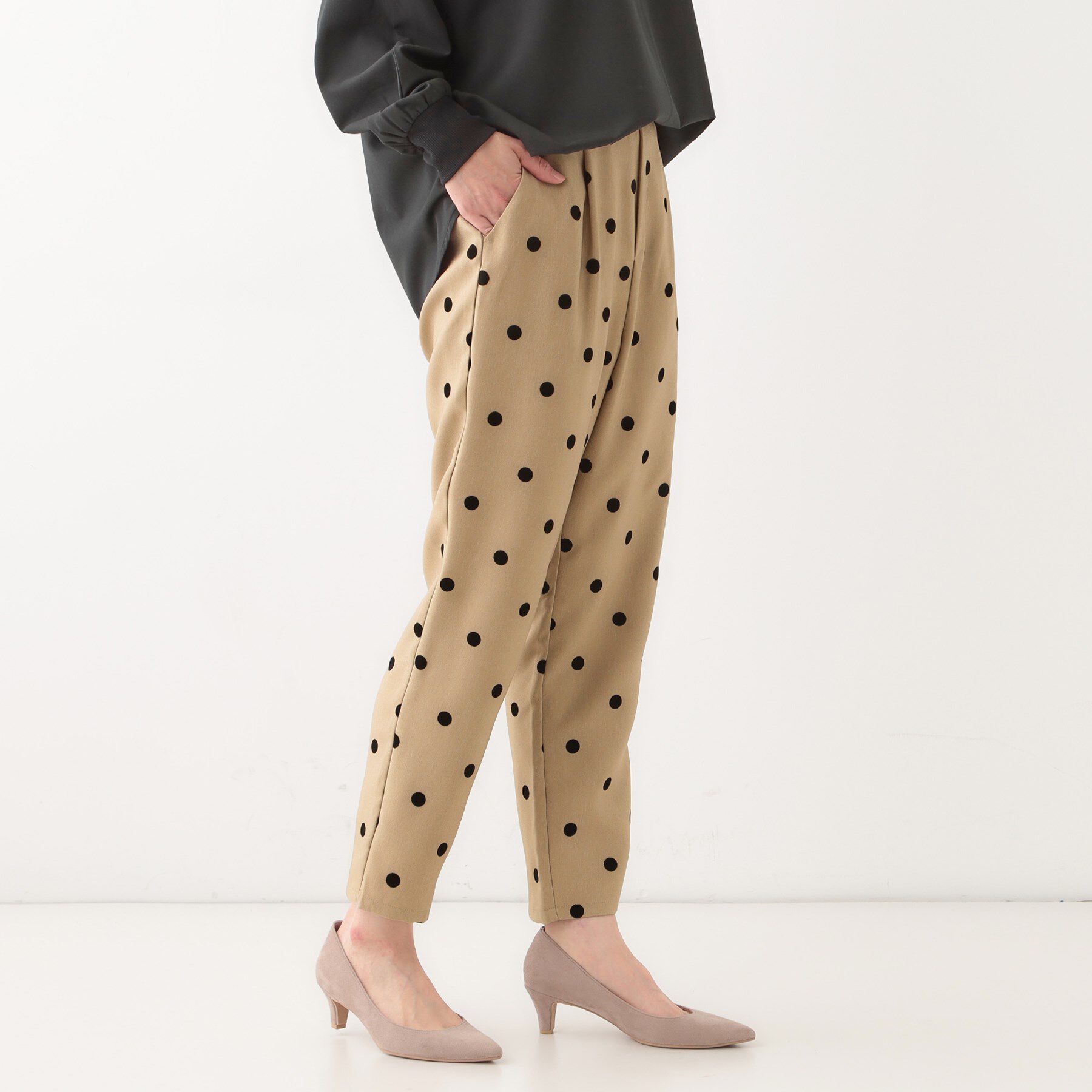 SHOO･LA･RUE「【S-LL】華やかさ引き立つ フロッキードット柄 テーパードパンツ」|その他|