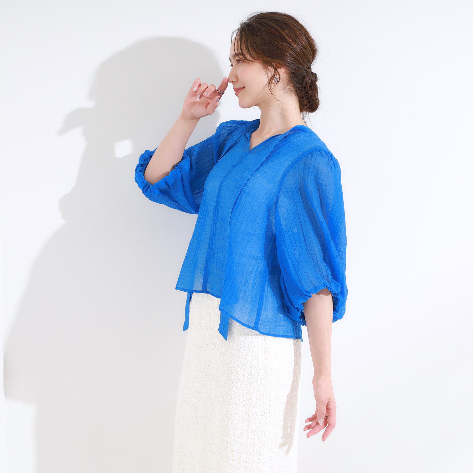 SHOO･LA･RUE「【S-LL/前後2WAY】バルーンスリーブが華やか こなれ見えシアーブラウス」|シャツ・ブラウス|