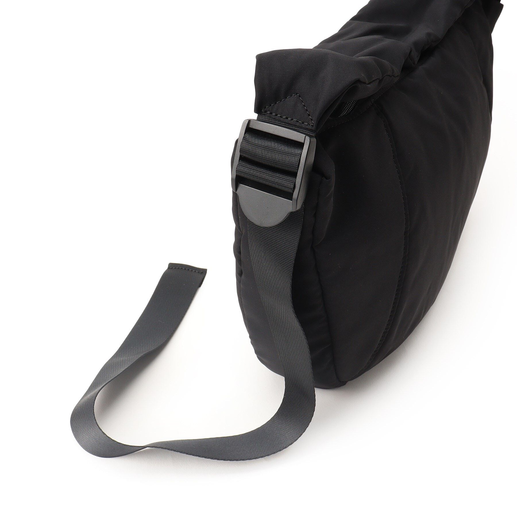 Ober Tashe「【ストラップ調節可】ビッグショルダー」|ショルダー・メッセンジャー|