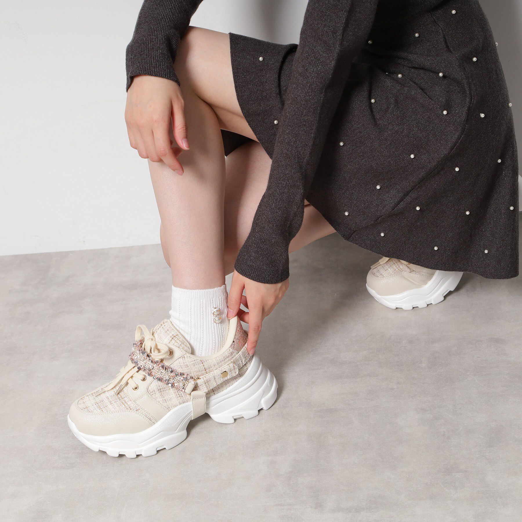 ESPERANZA「フリル&times;パール調ベルトツイードスニーカー」|スニーカー|