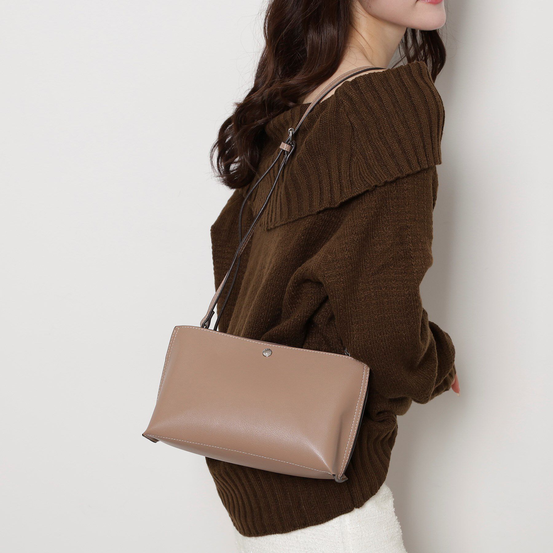 ESPERANZA「かるいかばん スクエアショルダーバッグ」|ショルダー・メッセンジャー|ブラウン(048)