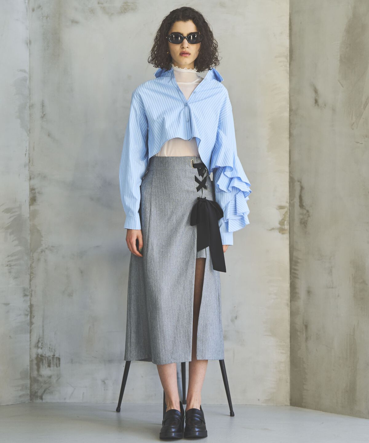 アンドクチュール「ストライプアシメフリルクロップドシャツ」|シャツ・ブラウス|