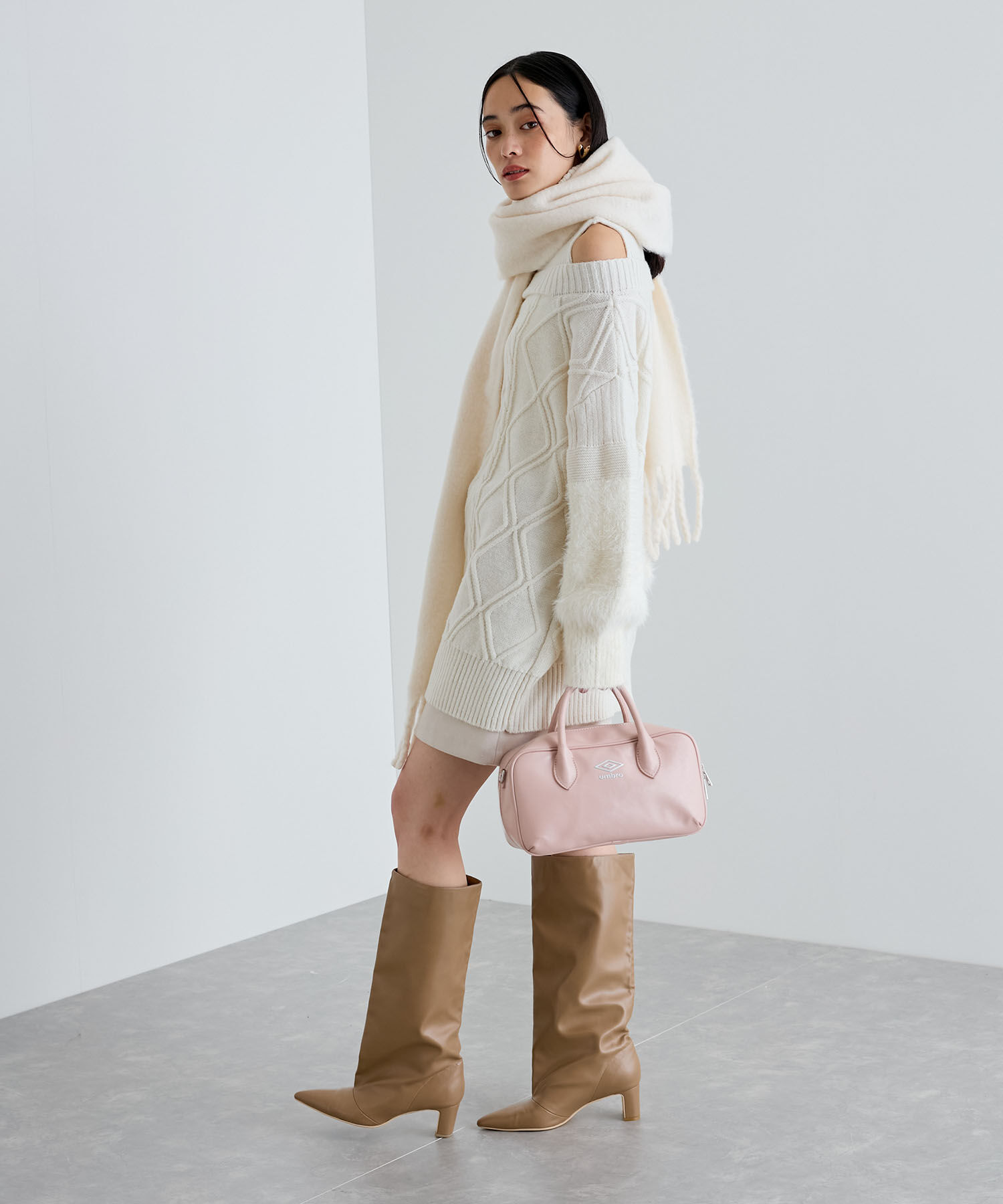 VIS「【洗える】オフショルケーブル編みミニワンピース」|ワンピース|