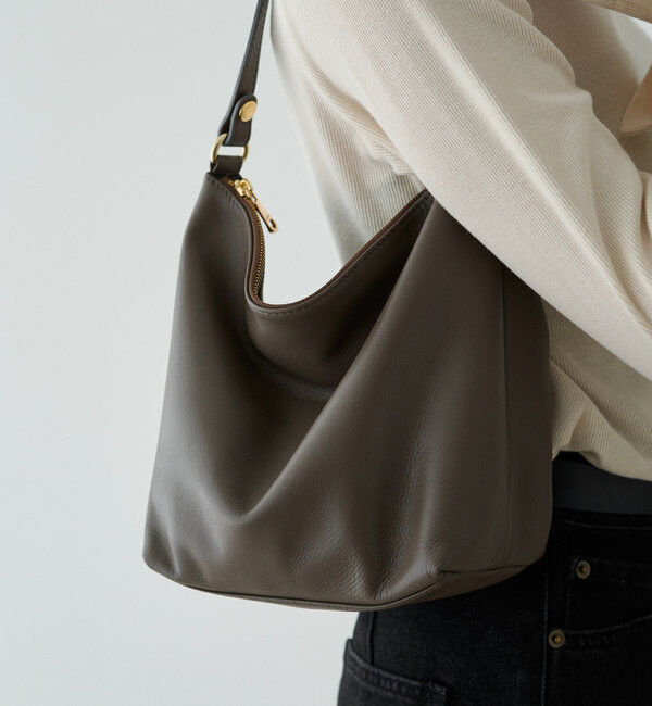  「ソフトレザーシンプルショルダーバッグ 」|ショルダー・メッセンジャー|
