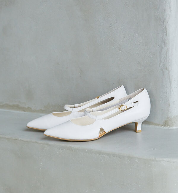 AU BANNISTER「ポインテッドラウンドストラップパンプス」|パンプス|アイボリー