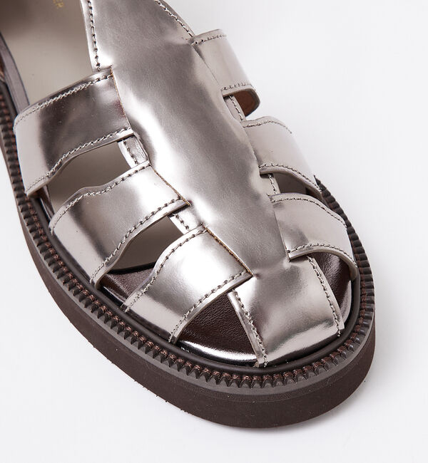 AU BANNISTER「チャームベルトグルカサンダル」|サンダル|