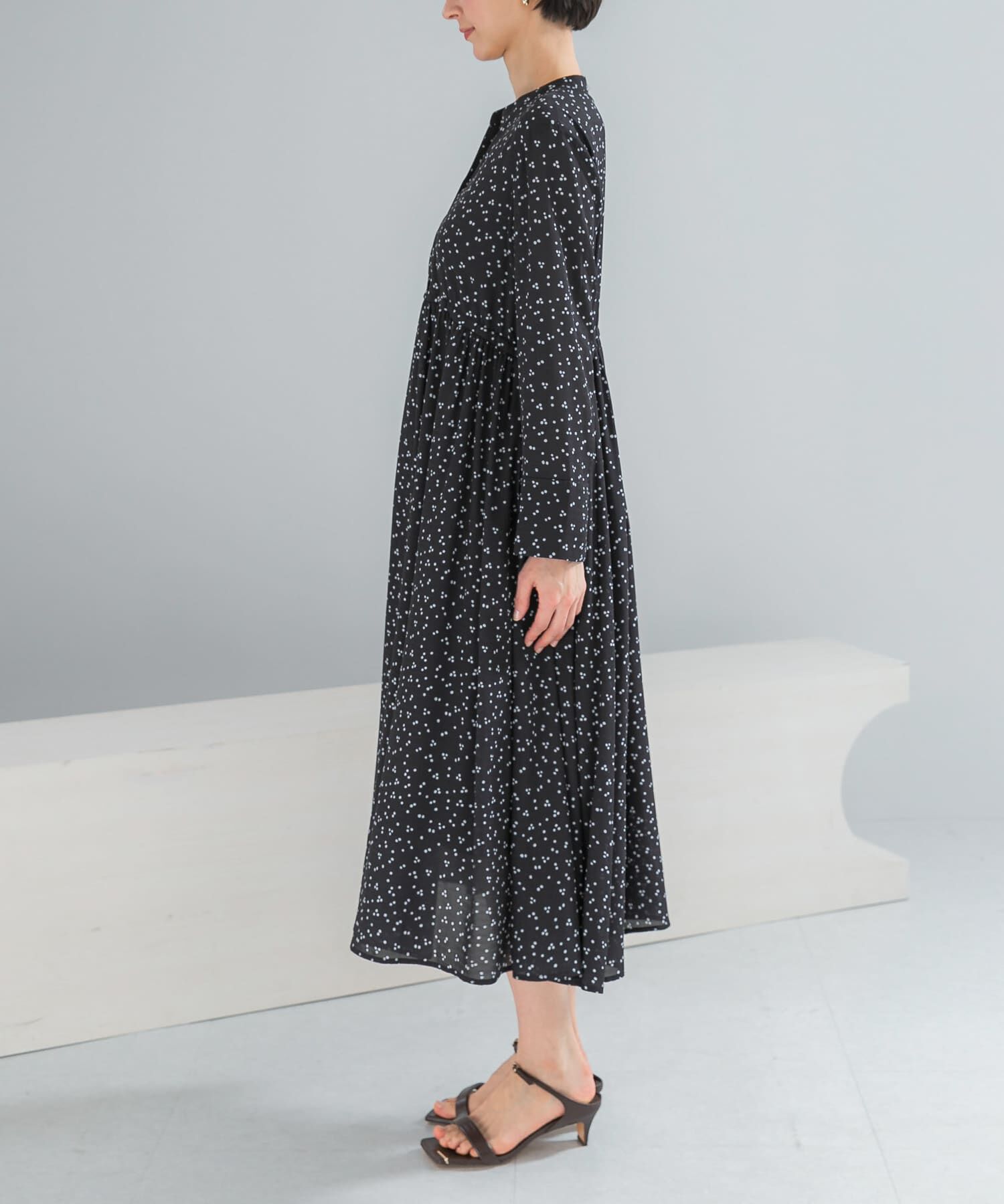 URBAN RESEARCH ROSSO「『WEB限定』ランダムドットボリュームワンピース」|ワンピース|