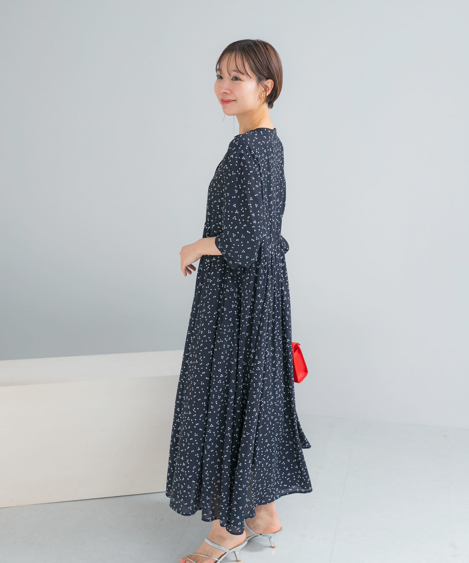 URBAN RESEARCH ROSSO「『WEB限定』ランダムドットボリュームワンピース」|ワンピース|